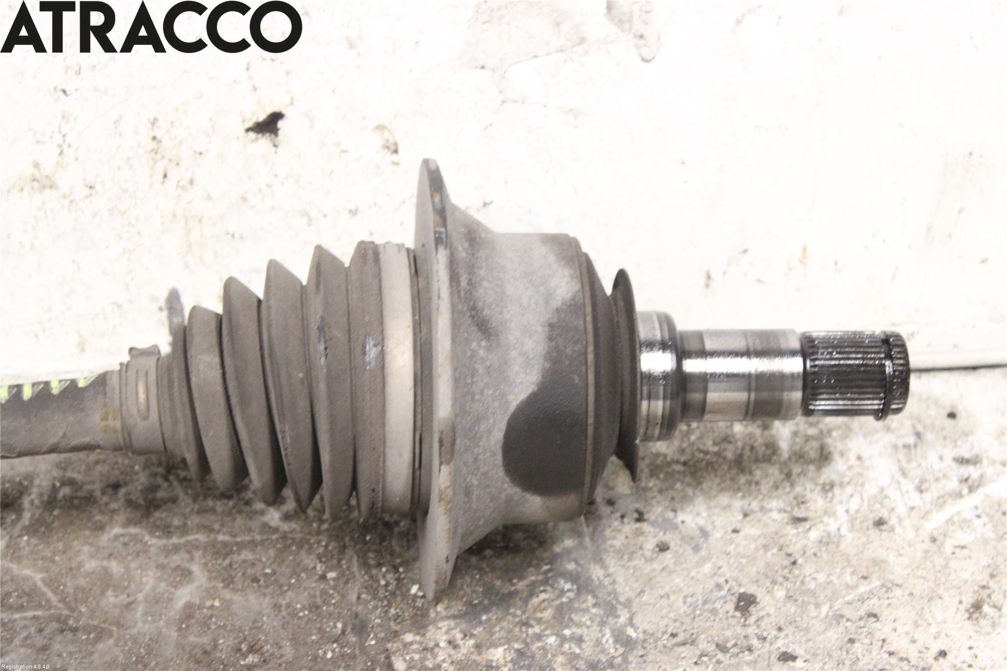 Mercedes-Benz MB ML/GLE-KLASS (W166) 12-18 Drivaxel Fram Vänster