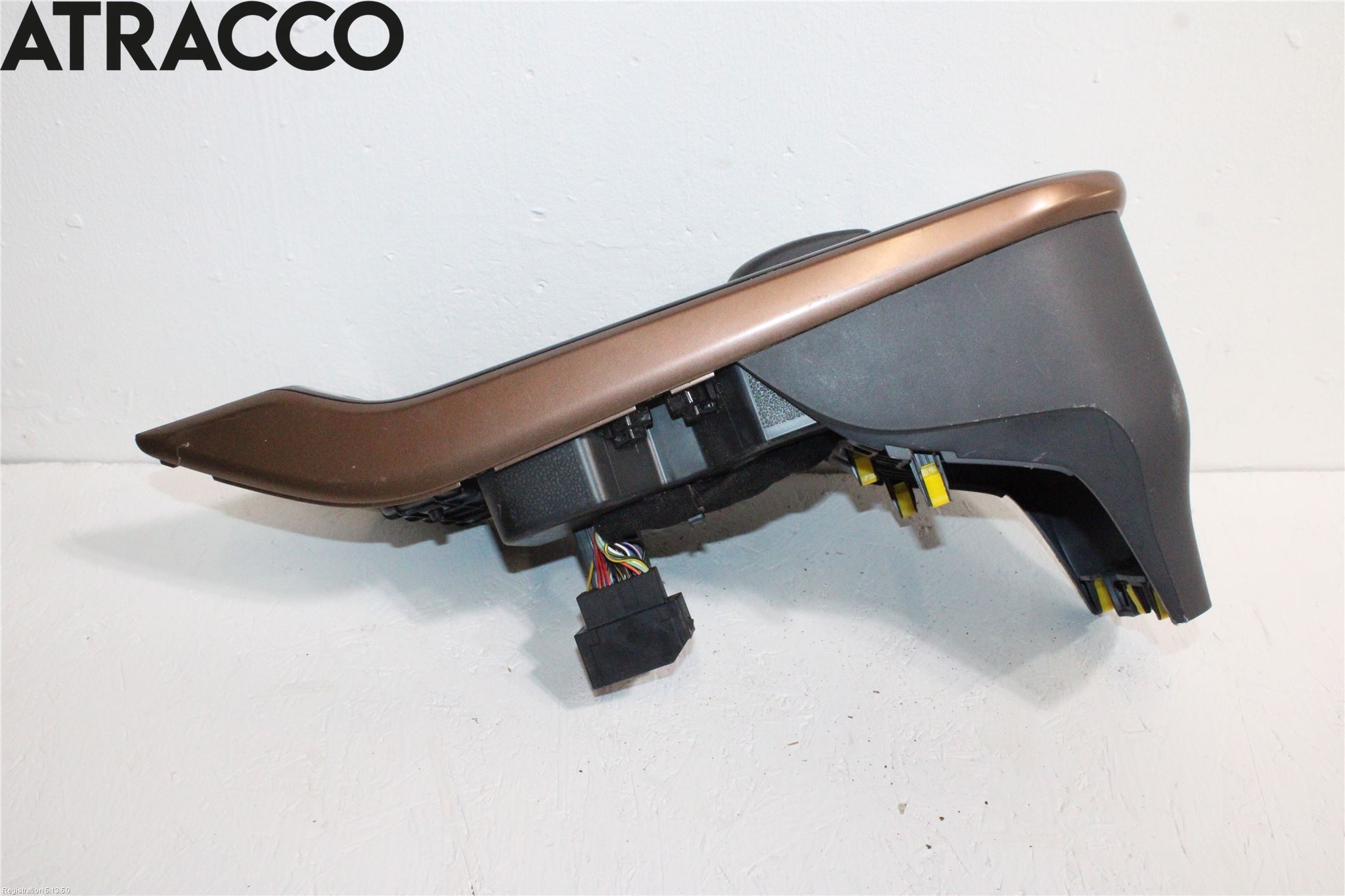 Hyundai IONIQ AE 17-22 Instrumentkonsoll Golv