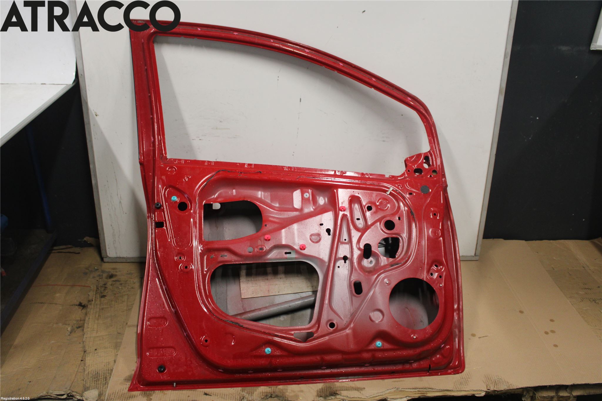 Toyota YARIS XP90 06-11 Dörr Fram Höger