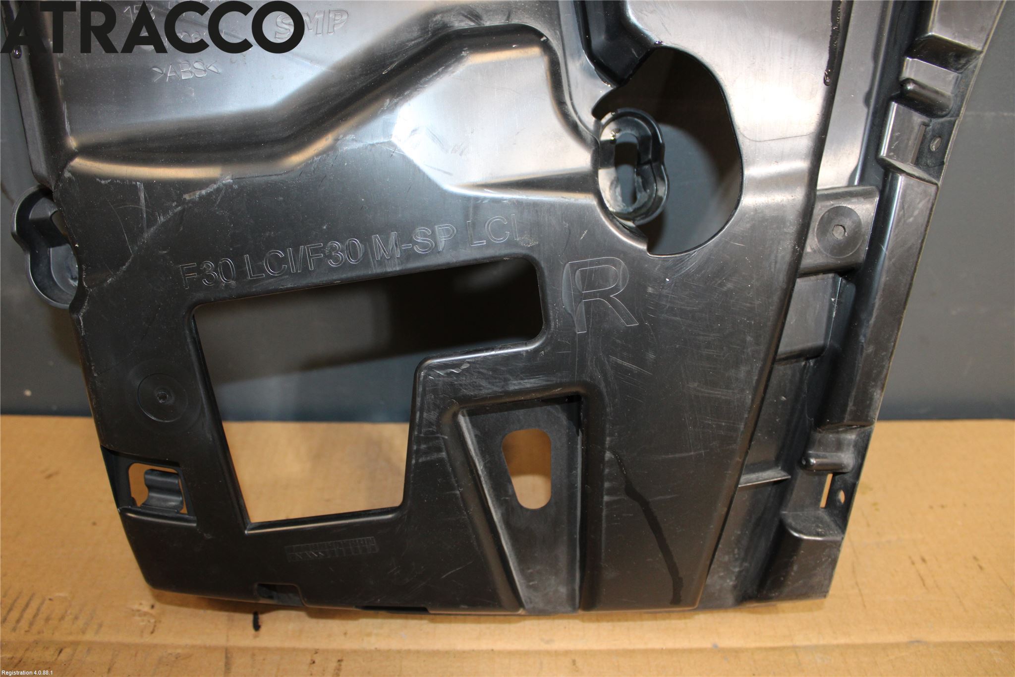 BMW 3 F30/F31/F80 12-19 Stötfångarfäste Bak Hö