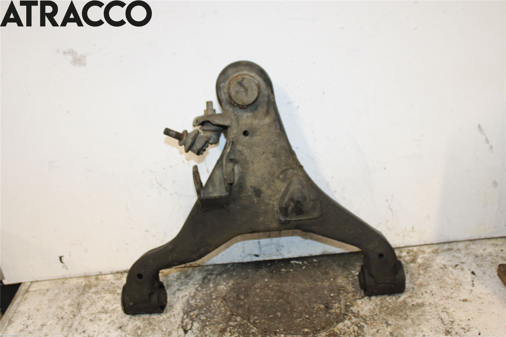 Nissan NAVARA 05-16 Bärarm Fram Undre Hö