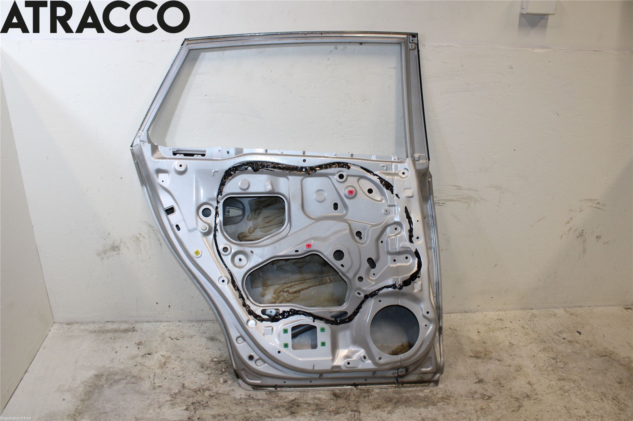Toyota AVENSIS 09-15 Dörr Bak Vänster