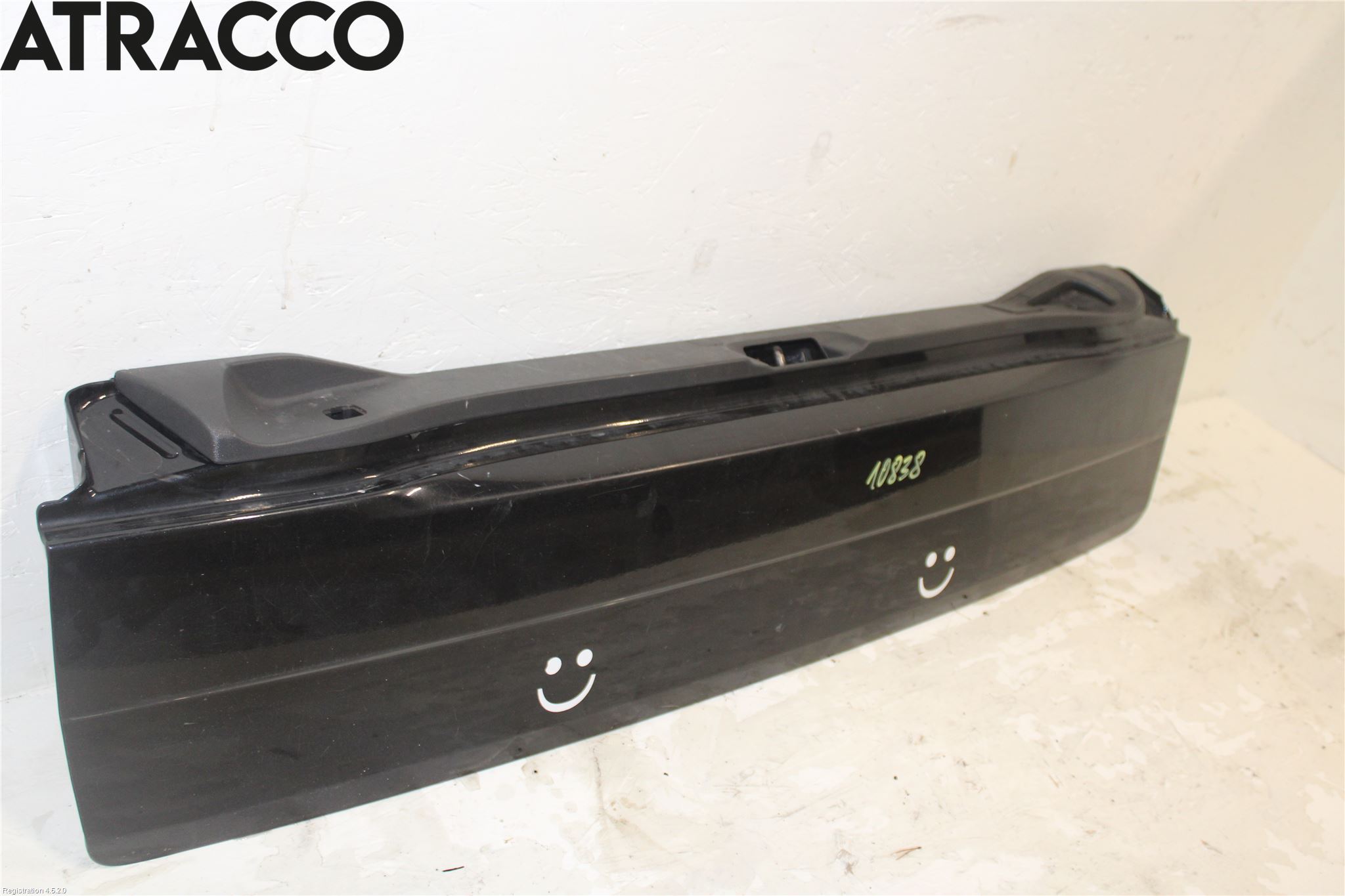 Volvo XC90 03-06 Baklucka Nedre