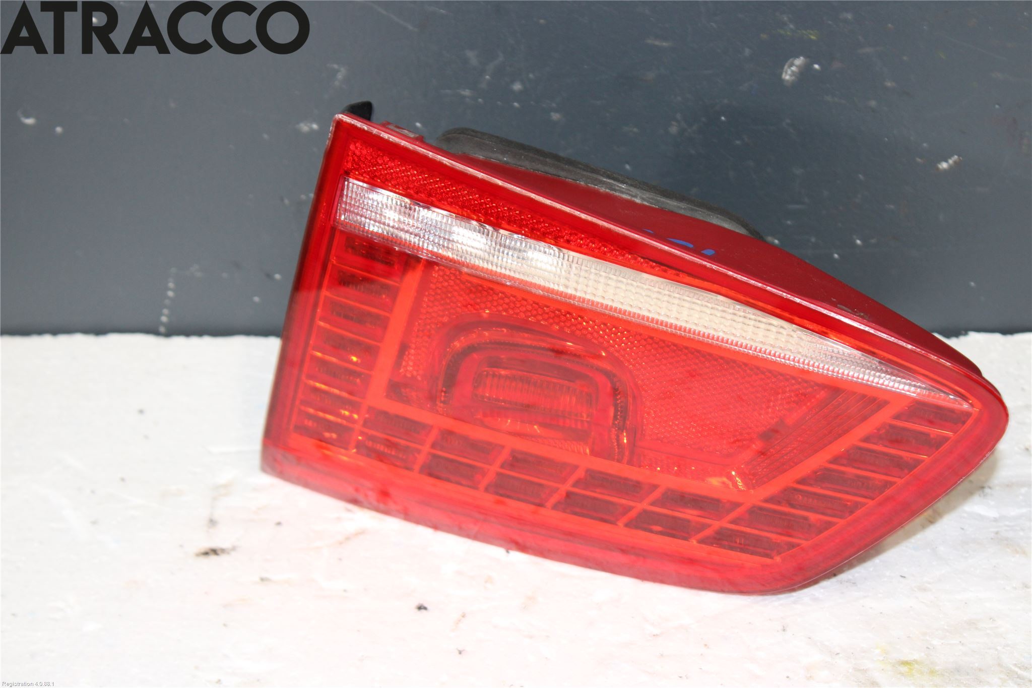 Volkswagen VW PASSAT 11-14 Bakljus Lucka Hö