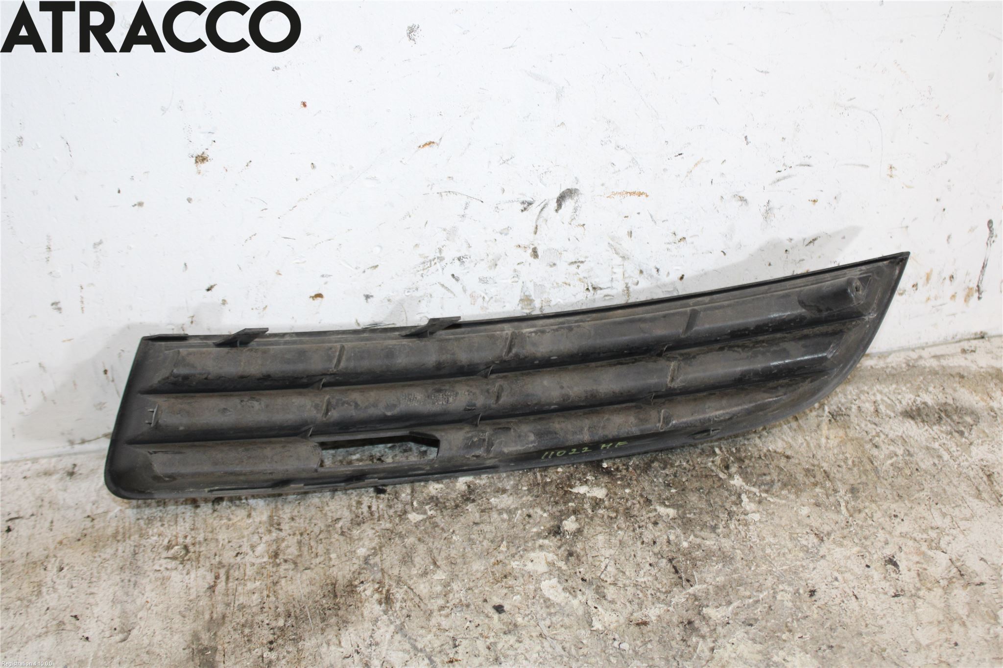 Volkswagen VW PASSAT 05-11 Grilldel Höger