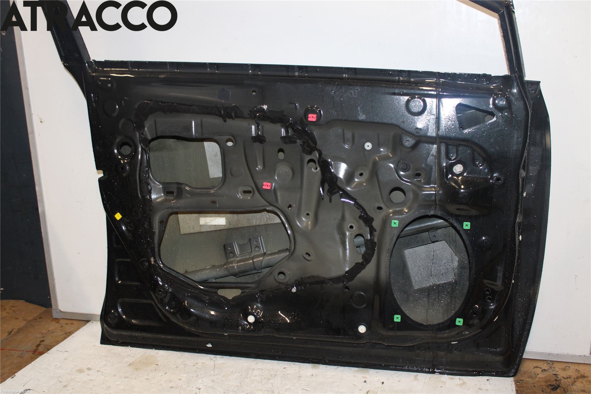 Toyota AVENSIS 09-15 Dörr Fram Vänster