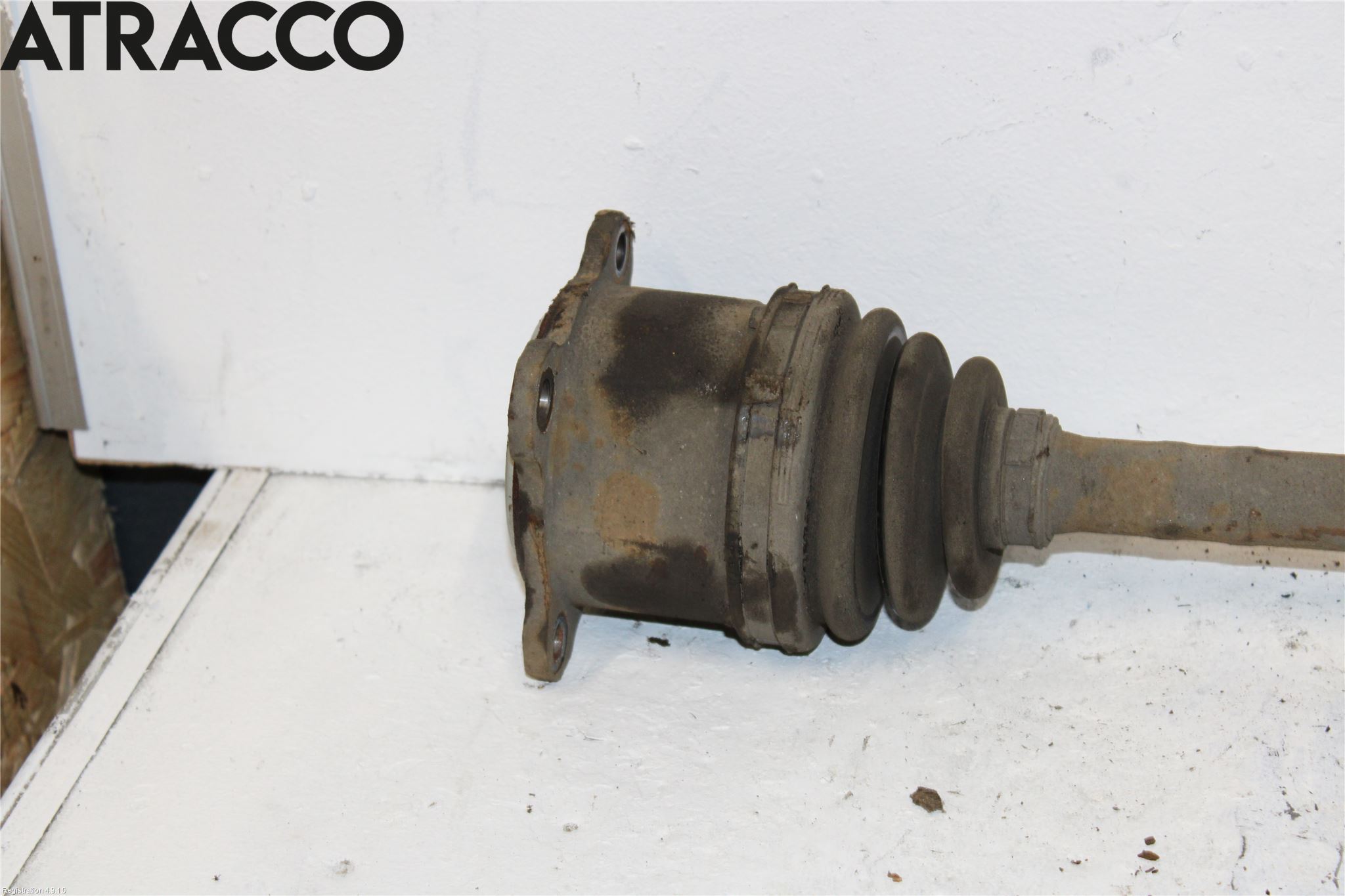 Toyota HI-ACE 95-05 Drivaxel Bak Höger