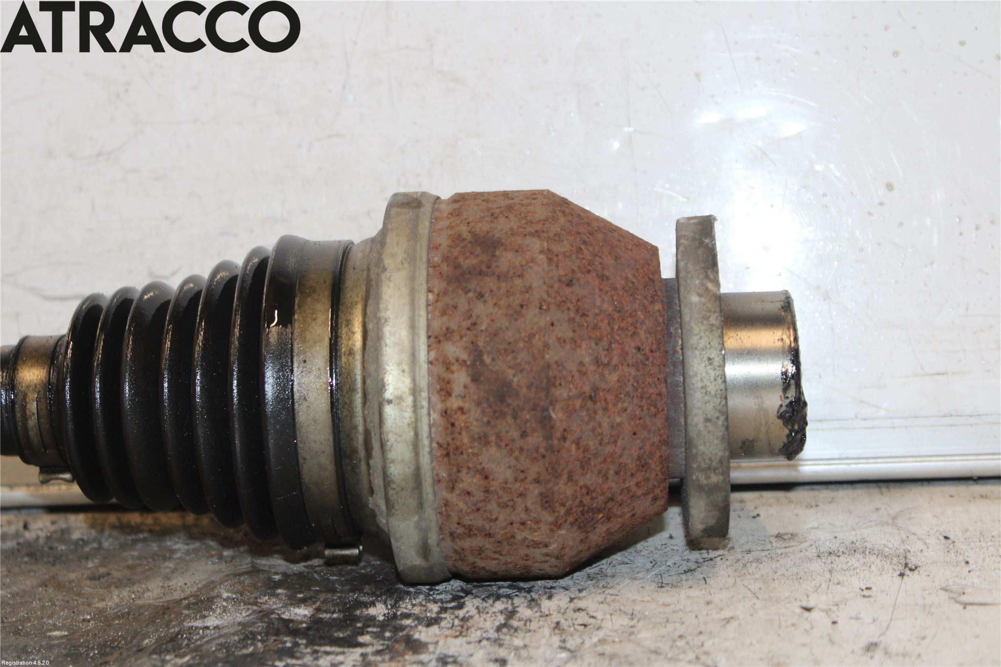Volkswagen VW TRANSP/CARAVELLE (T5) 04-15 Drivaxel Fram Vänster