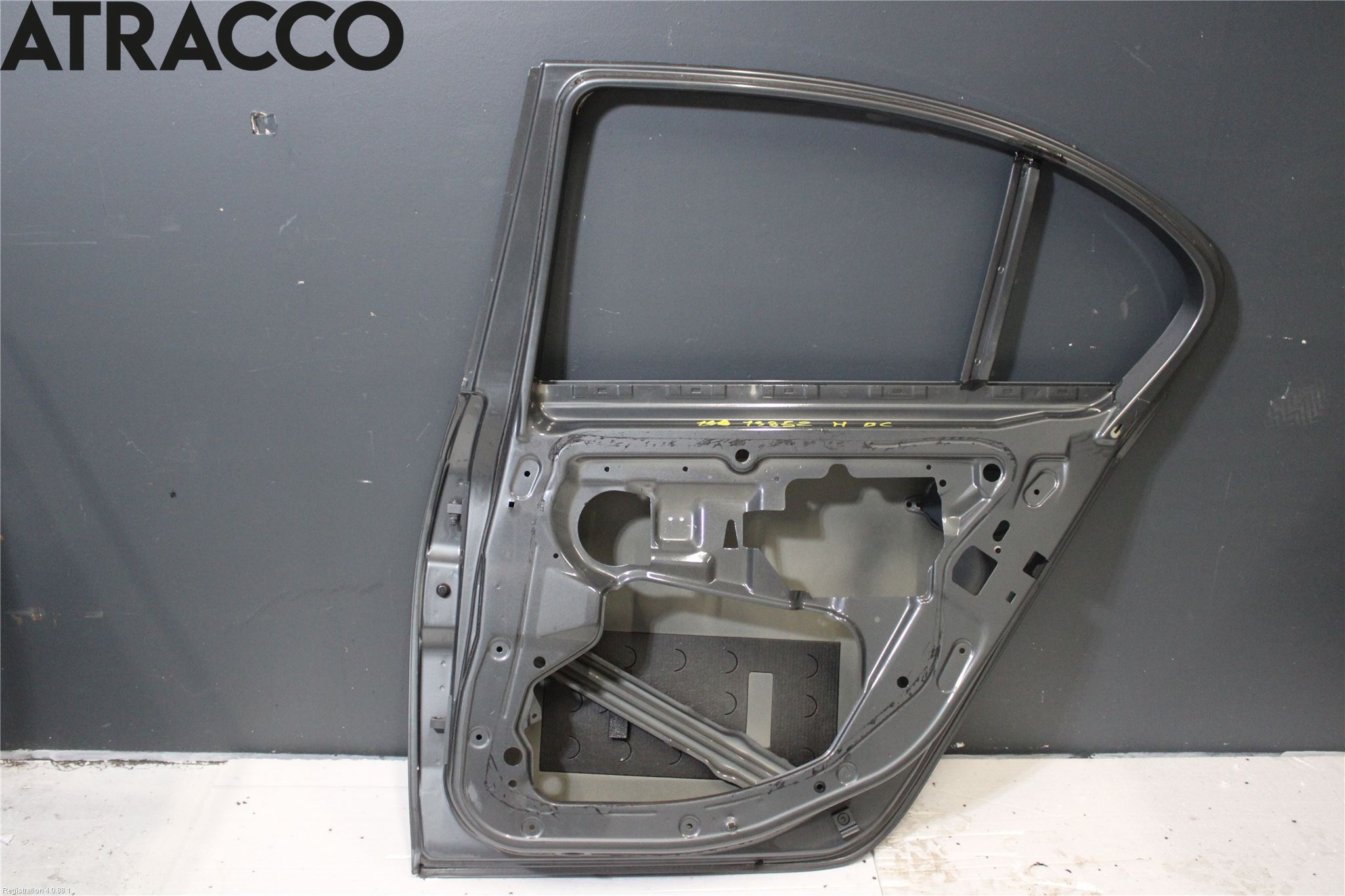 BMW 5 E60/61 Sed/Tou 02-10 Dörr Bak Höger