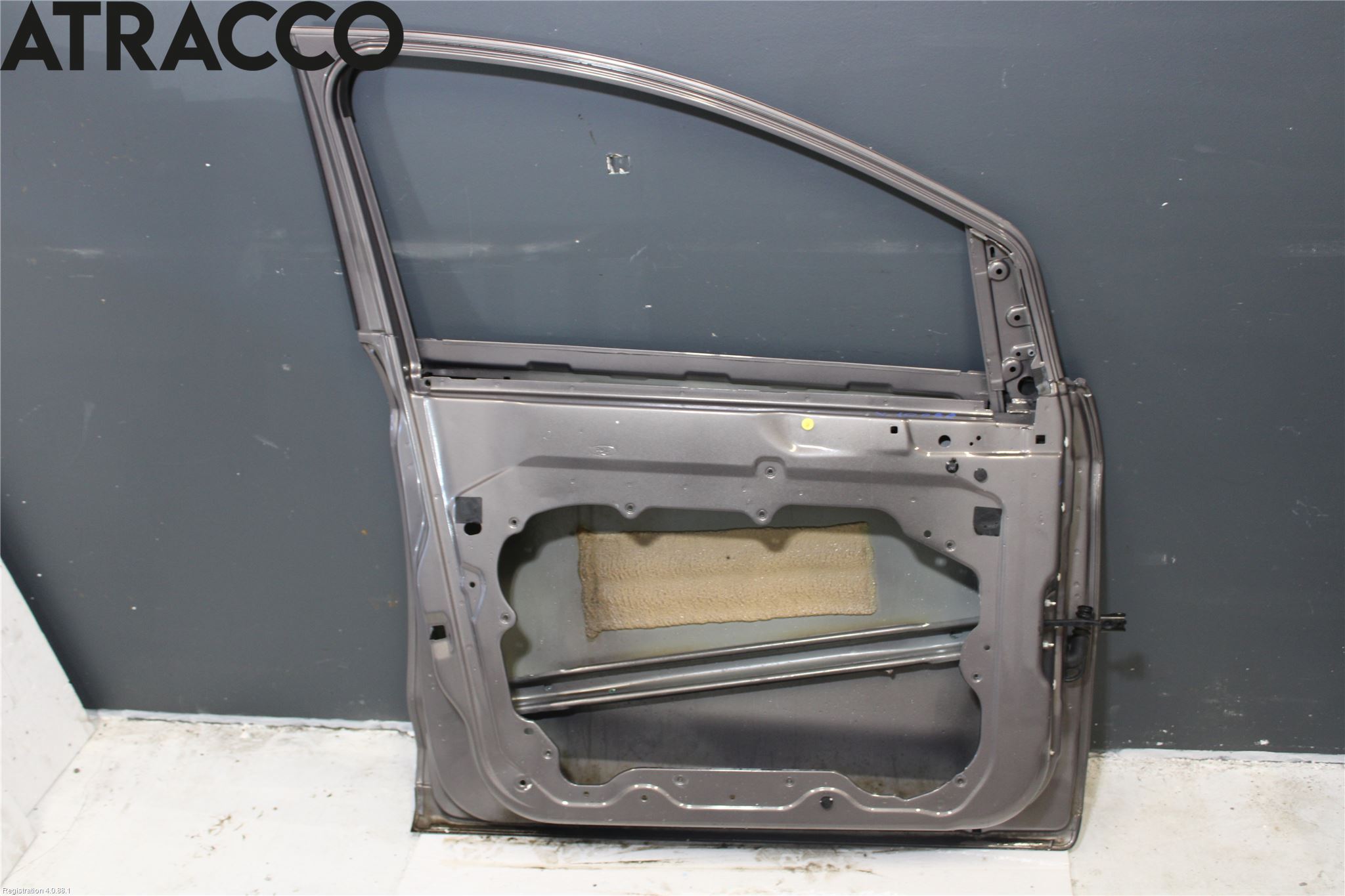 Ford KUGA 08-12 Dörr Fram Vänster