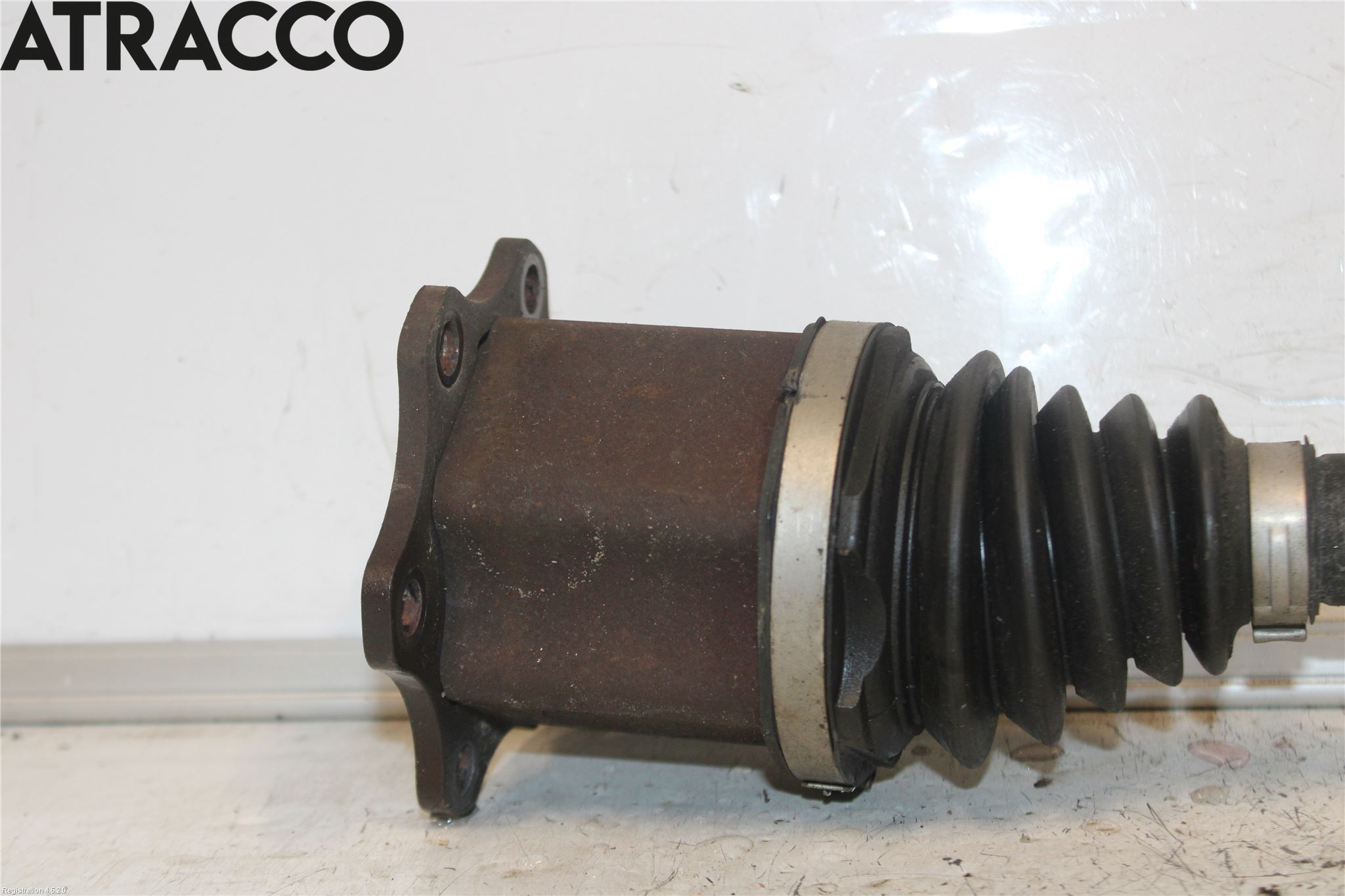 Volkswagen VW CADDY 16-20 Drivaxel Fram Vänster