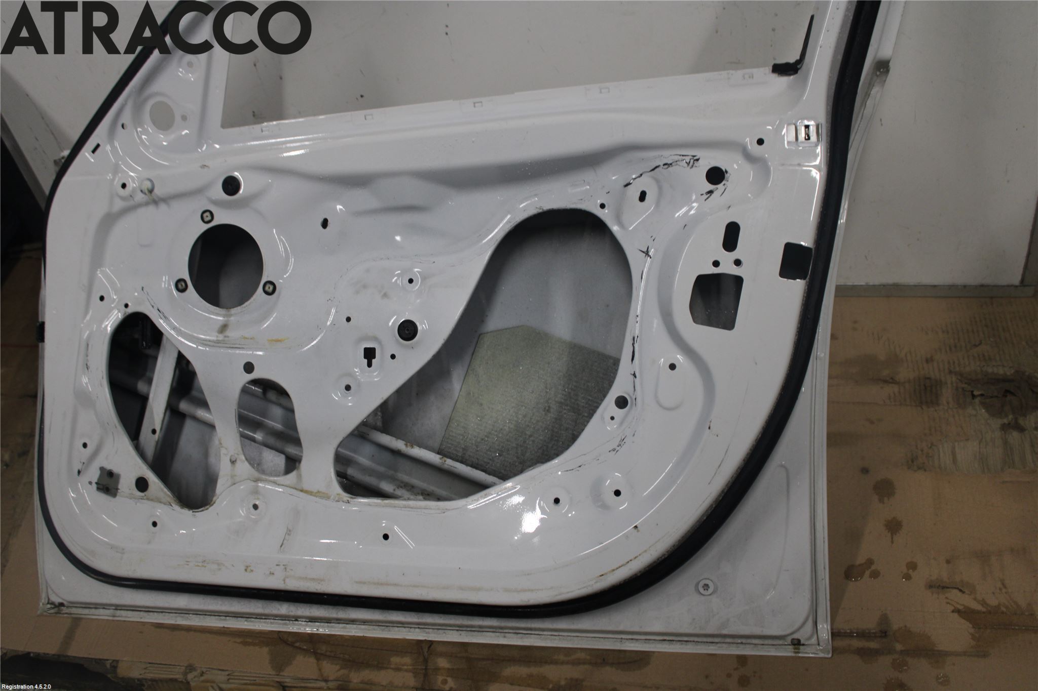 BMW 3 F30/F31/F80 12-19 Dörr Fram Höger