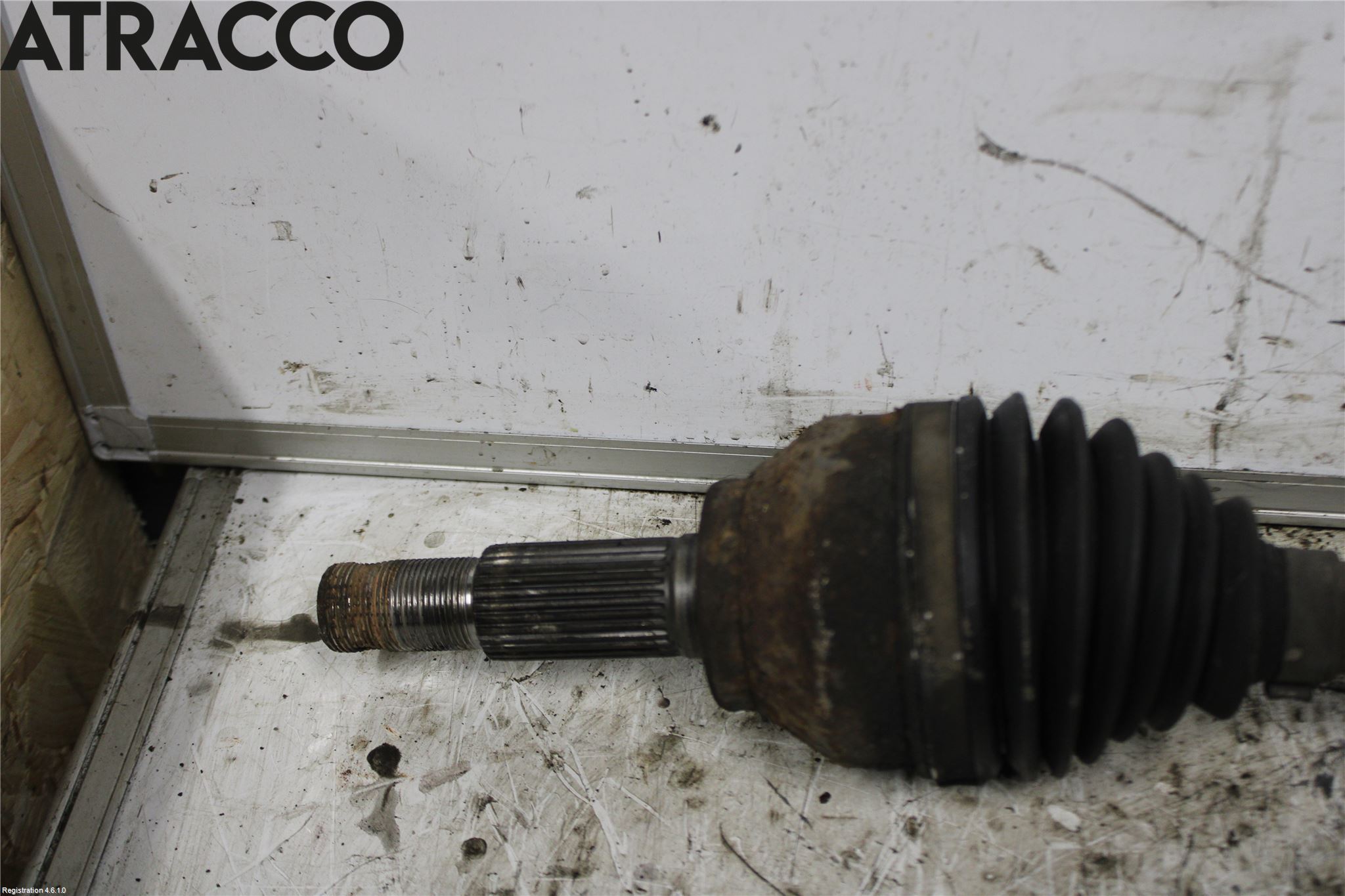 Nissan LEAF 11-17 Drivaxel Fram Vänster