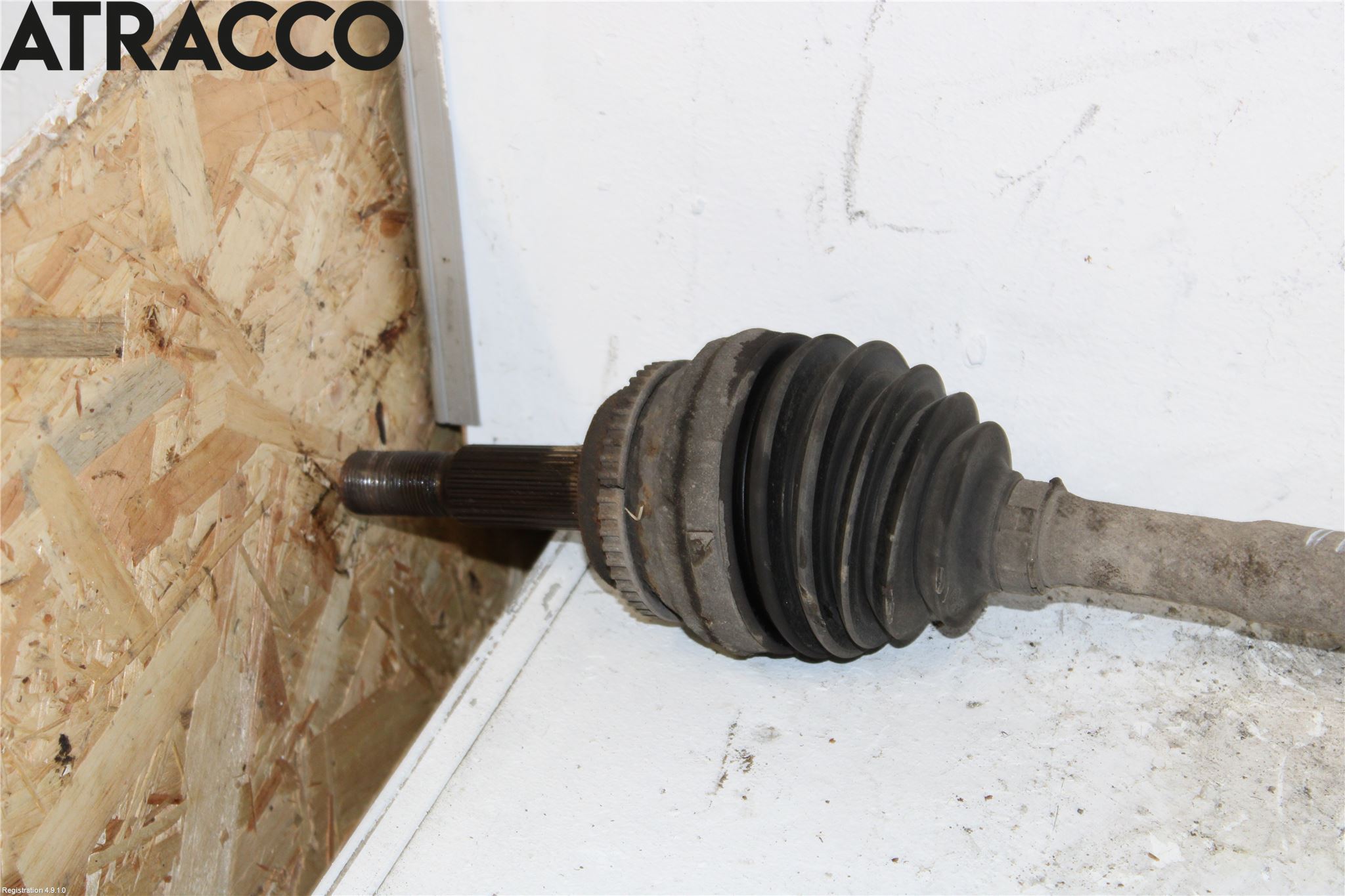 Toyota RAV 4 00-06 Drivaxel Fram Höger
