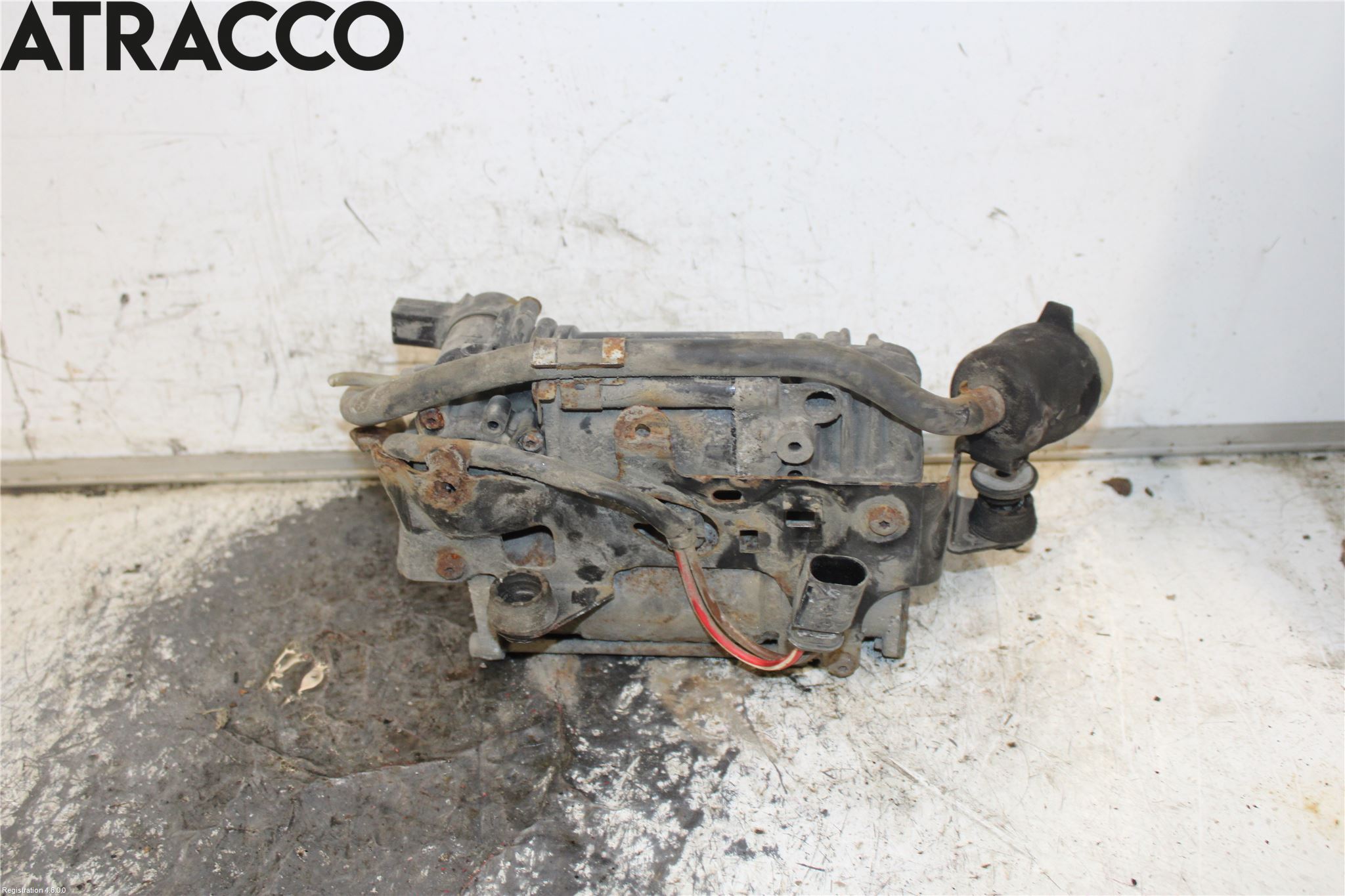 Mercedes-Benz MB E-KLASS (W212) 09-16 Kompressor Stöt-Fjädring