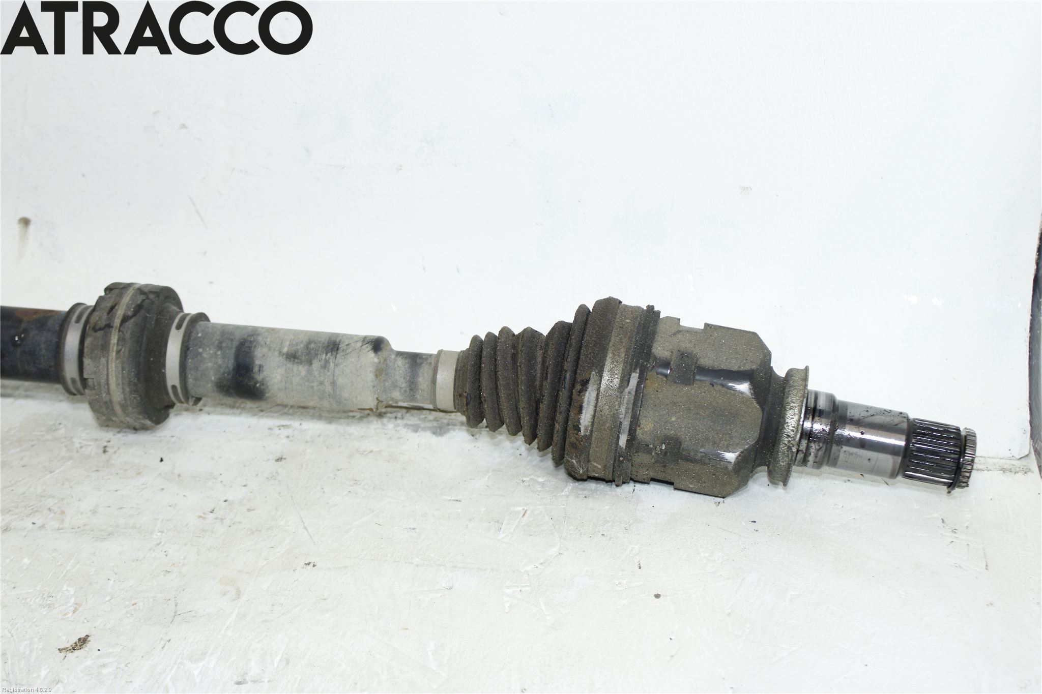 Toyota PRIUS+ ZVW40 12-20 Drivaxel Fram Höger