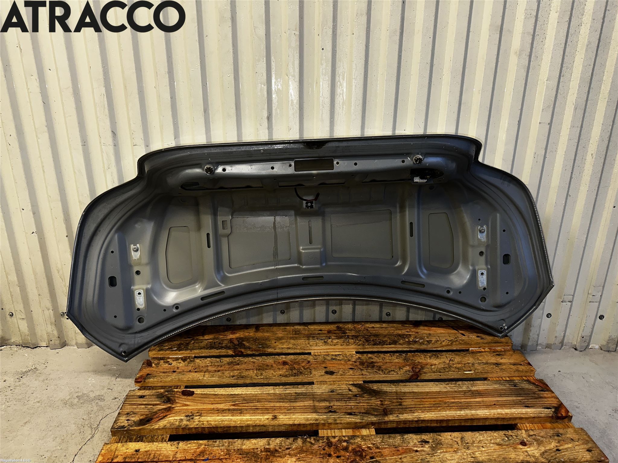 BMW 5 E60/61 Sed/Tou 02-10 Baklucka (Ej Med Ruta)
