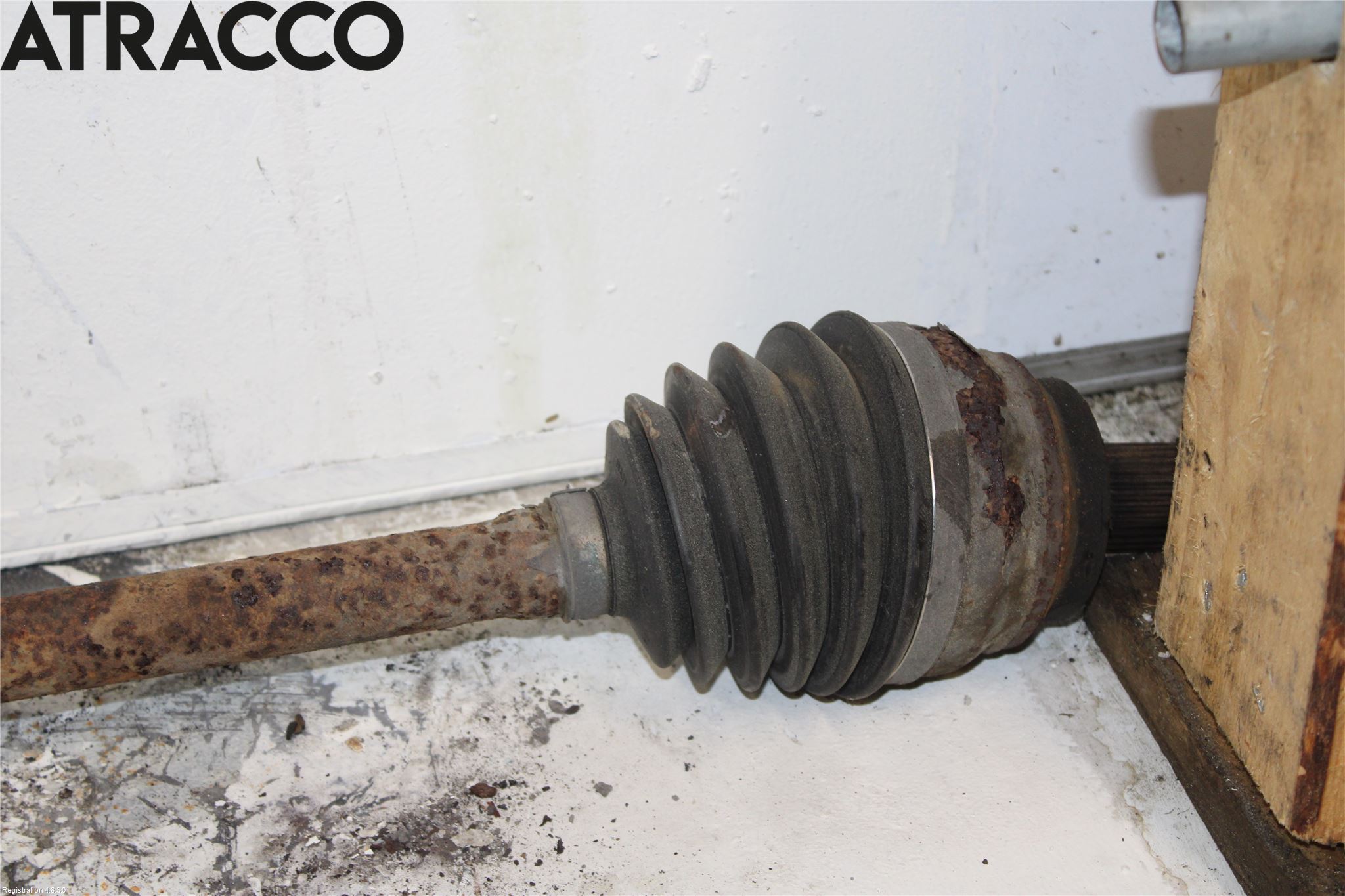 Mercedes-Benz MB R-KLASS (W251) 05-13 Drivaxel Fram Höger