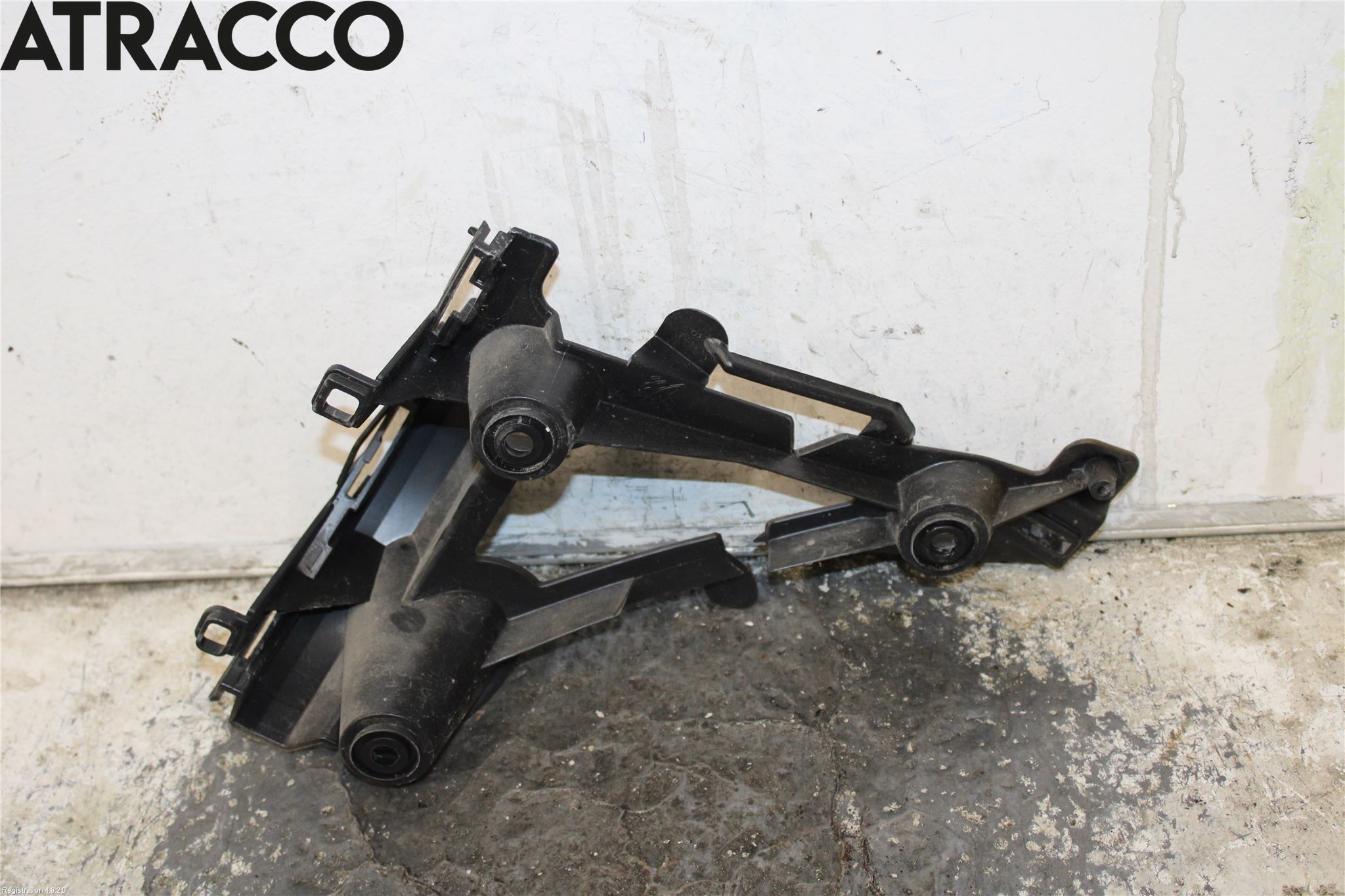 Peugeot 2008 13-20 Stötfångarfäste Bak Hö