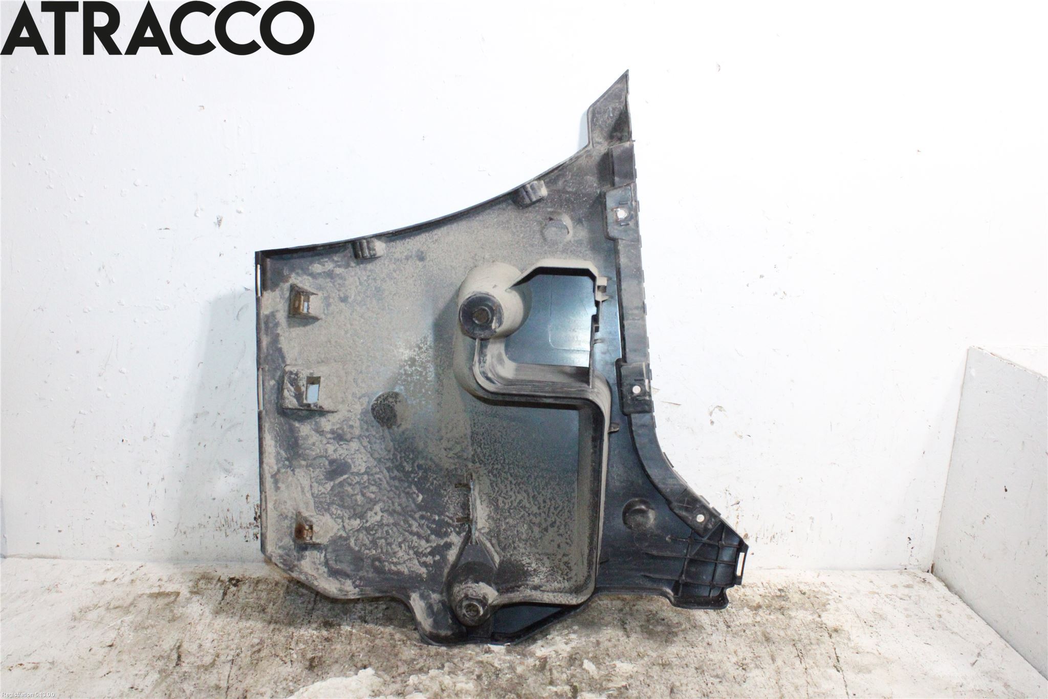 BMW 5 F10/F11/F18 09-17 Stötfångarbärjärn Bak