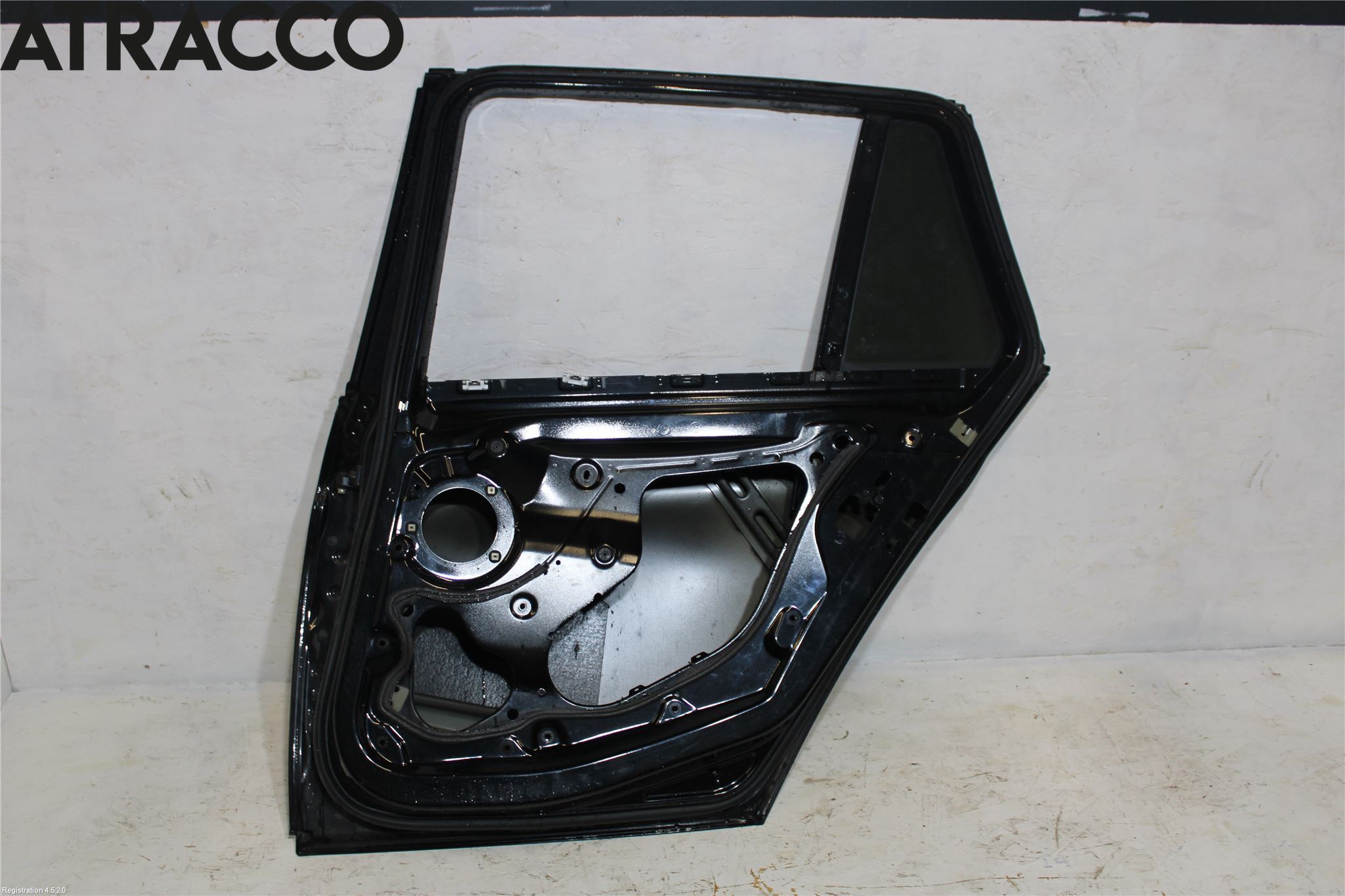 BMW 3 F30/F31/F80 12-19 Dörr Bak Höger