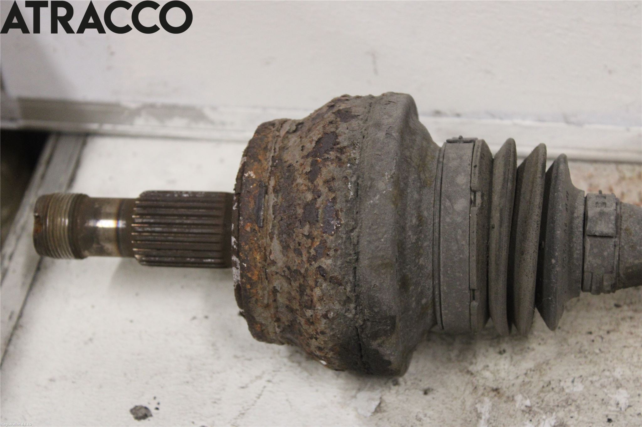 Mercedes-Benz MB E-KLASS (W212) 09-16 Drivaxel Bak Vänster