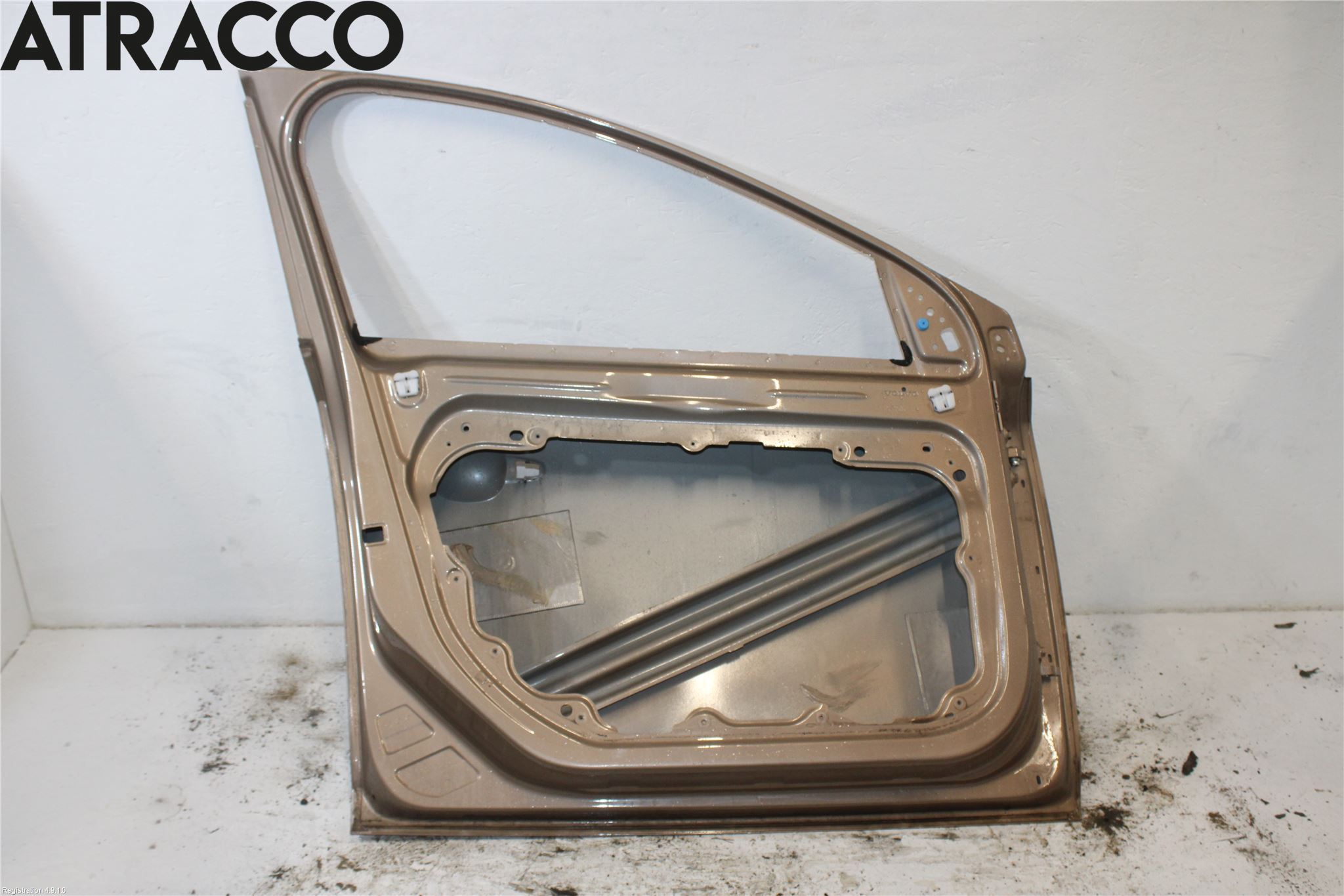Volvo V40 12-19 Dörr Fram Vänster