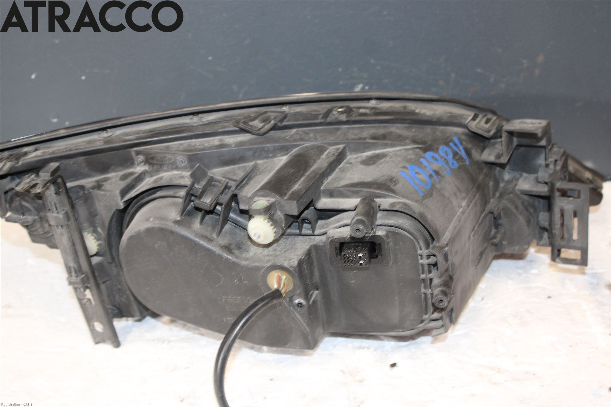 Ford MONDEO     01-06 Strålkastare Vänster