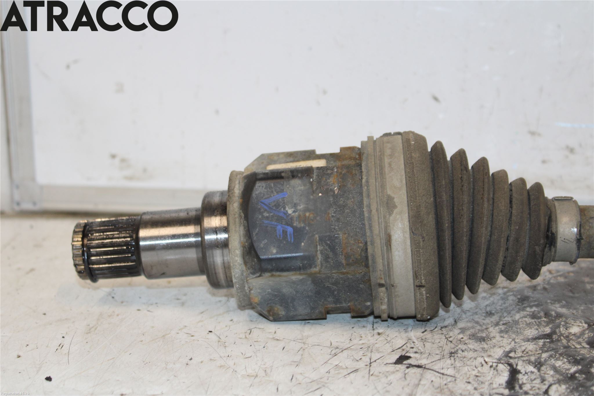 Toyota PRIUS+ ZVW40 12-20 Drivaxel Fram Vänster