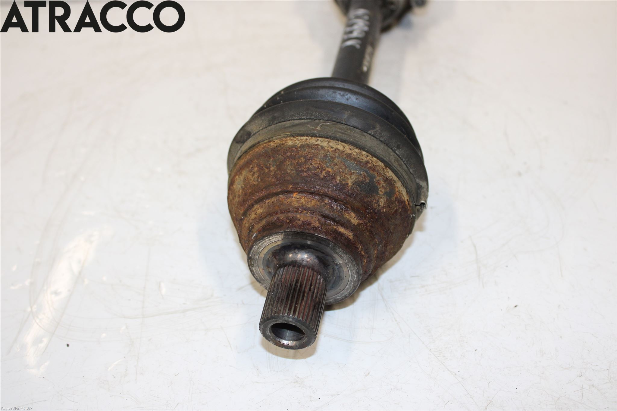 Volkswagen VW CADDY 11-15 Drivaxel Bak Vänster