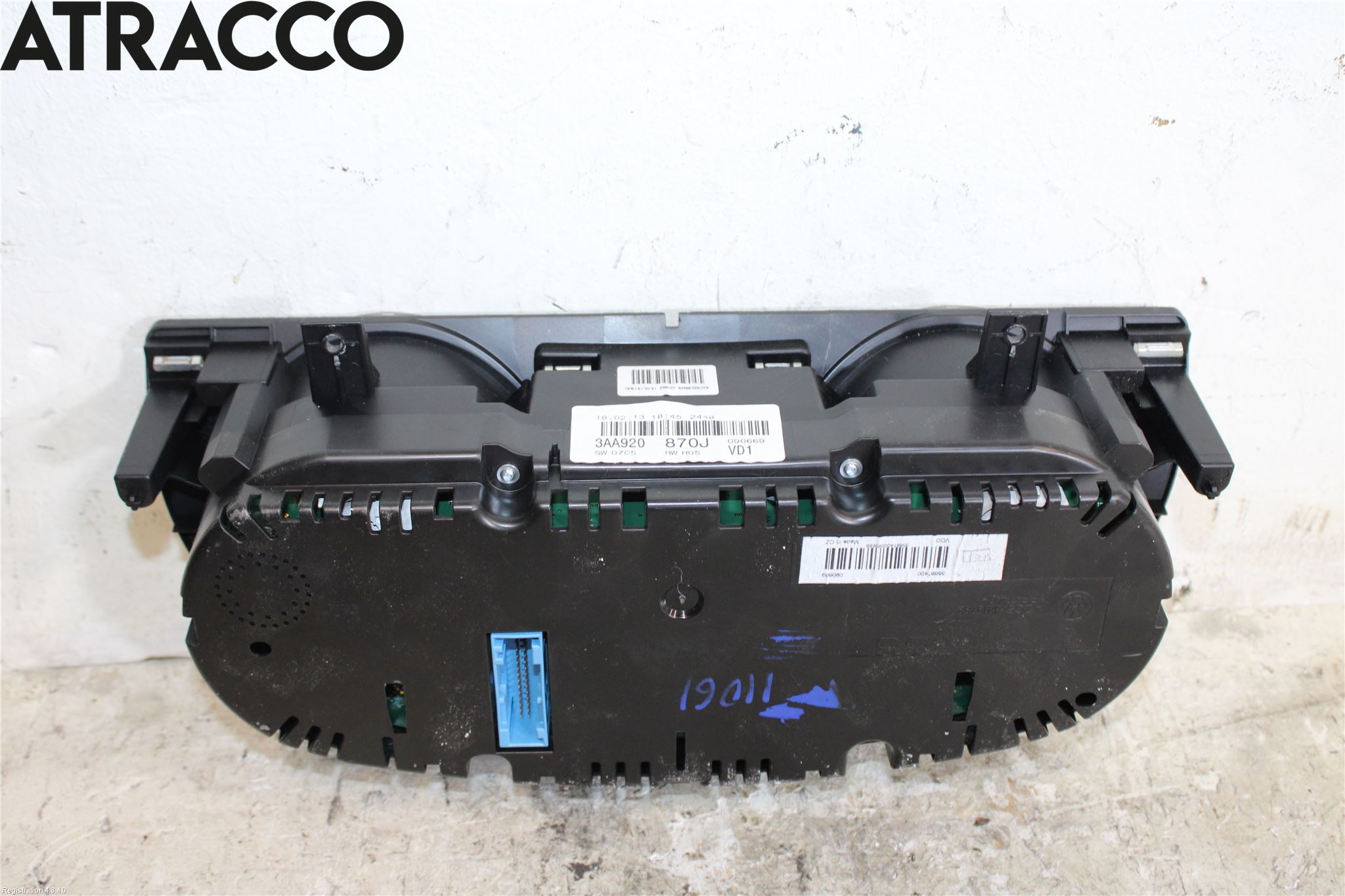 Volkswagen VW PASSAT 11-14 Instrument Komb
