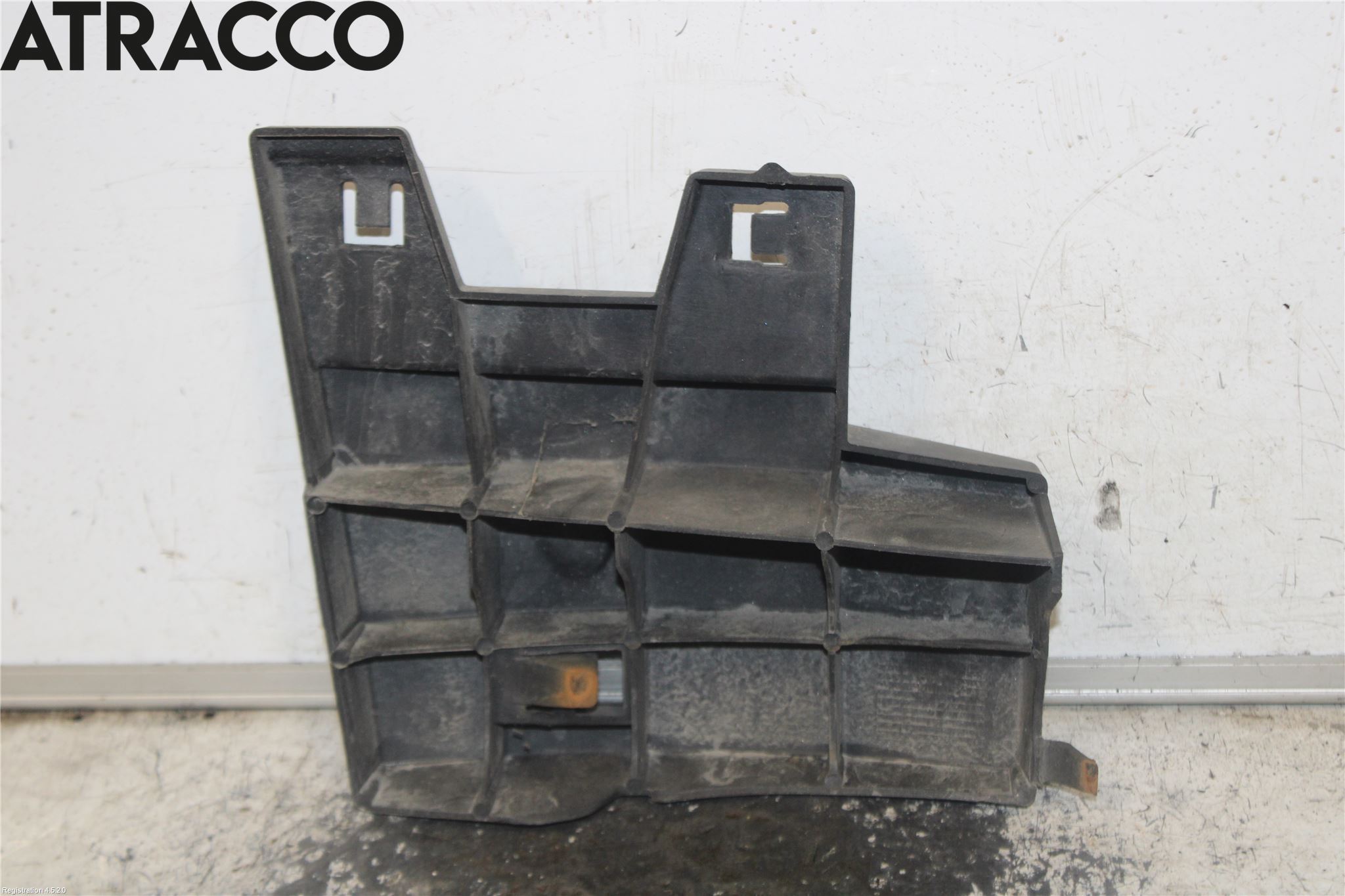 Citroen C4 I   05-10 Stötfångarfäste Bak Hö