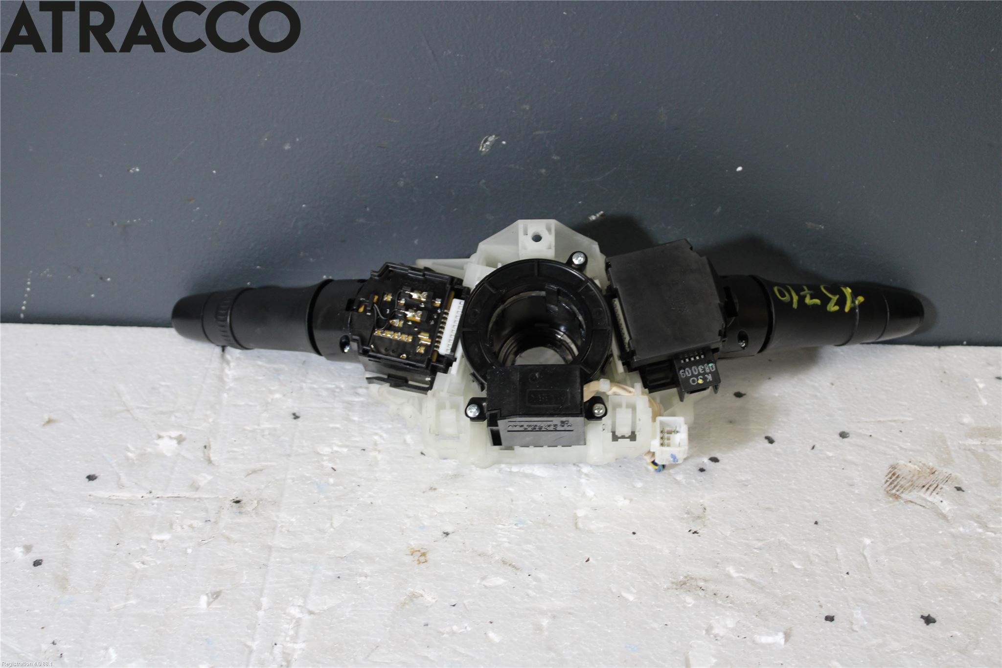Mitsubishi PAJERO 06-15 Spakcentral