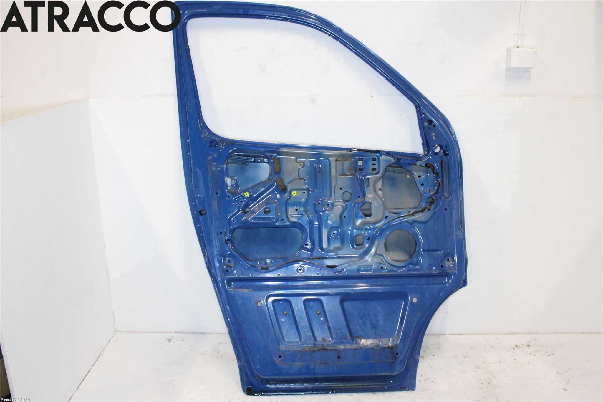 Toyota HI-ACE 95-05 Dörr Fram Vänster