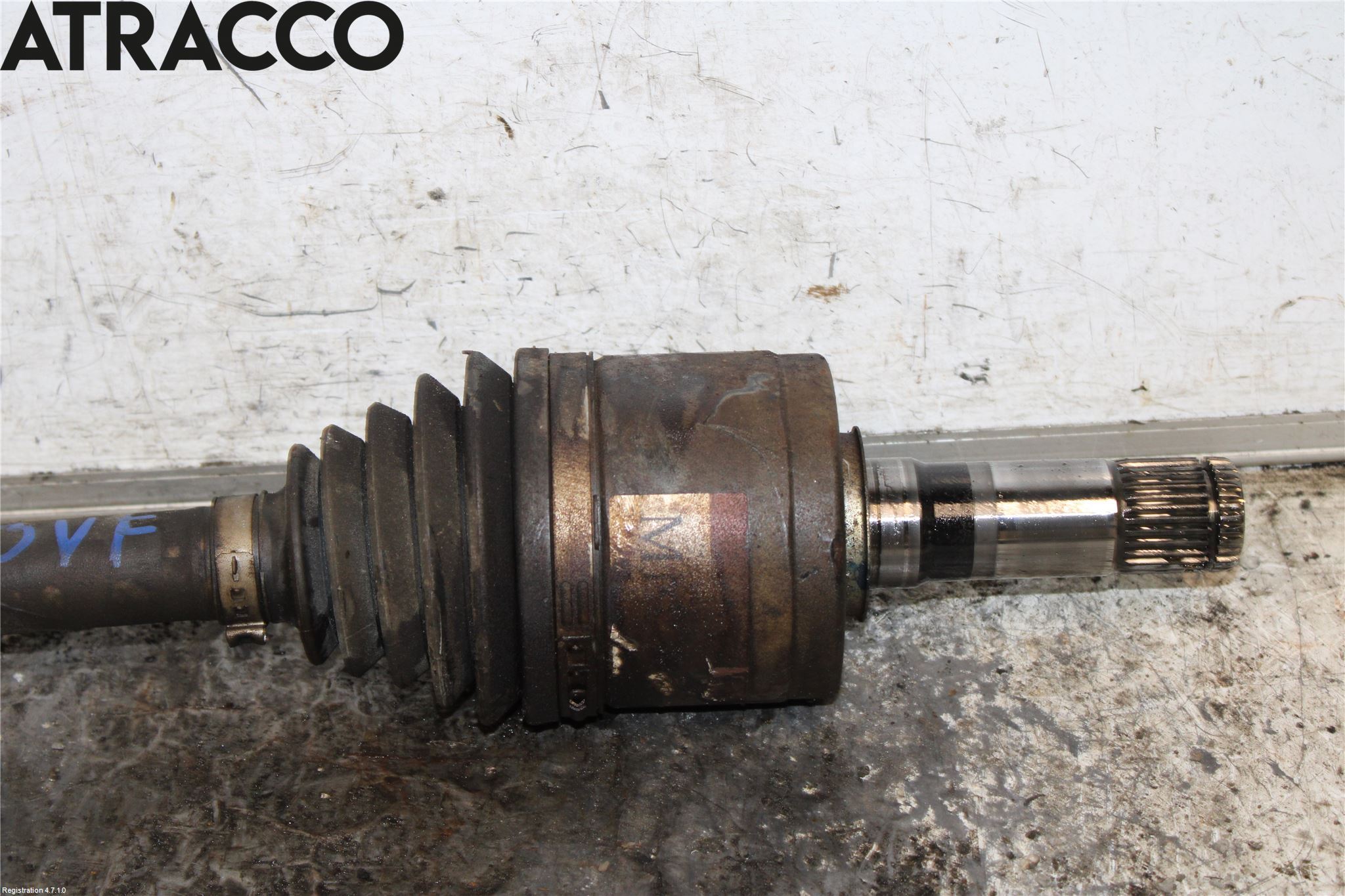 Volkswagen VW AMAROK T1 23- Drivaxel Fram Vänster