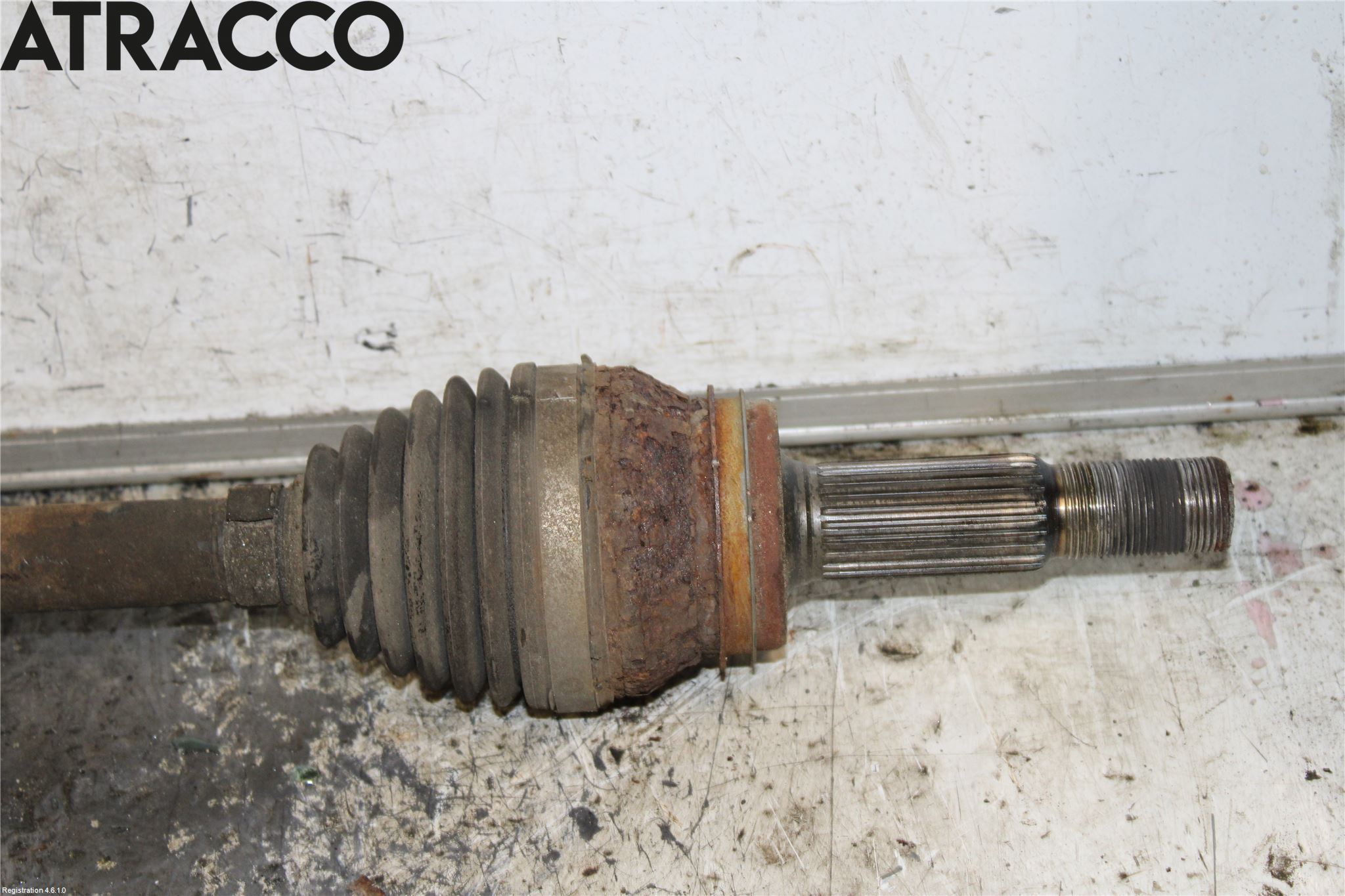 Toyota RAV4 19- Drivaxel Bak Höger