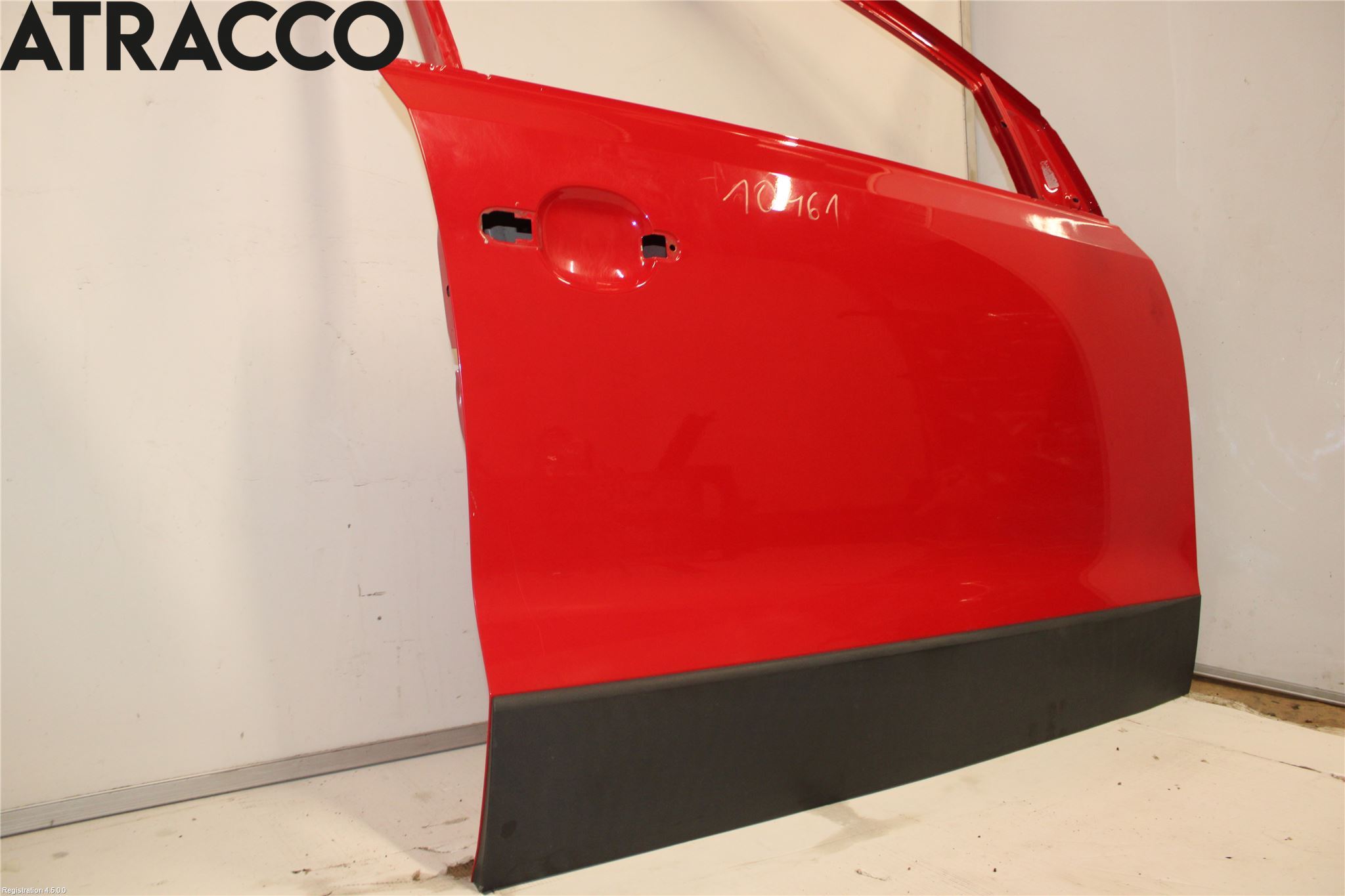 Volkswagen VW POLO 10-17 Dörr Fram Höger