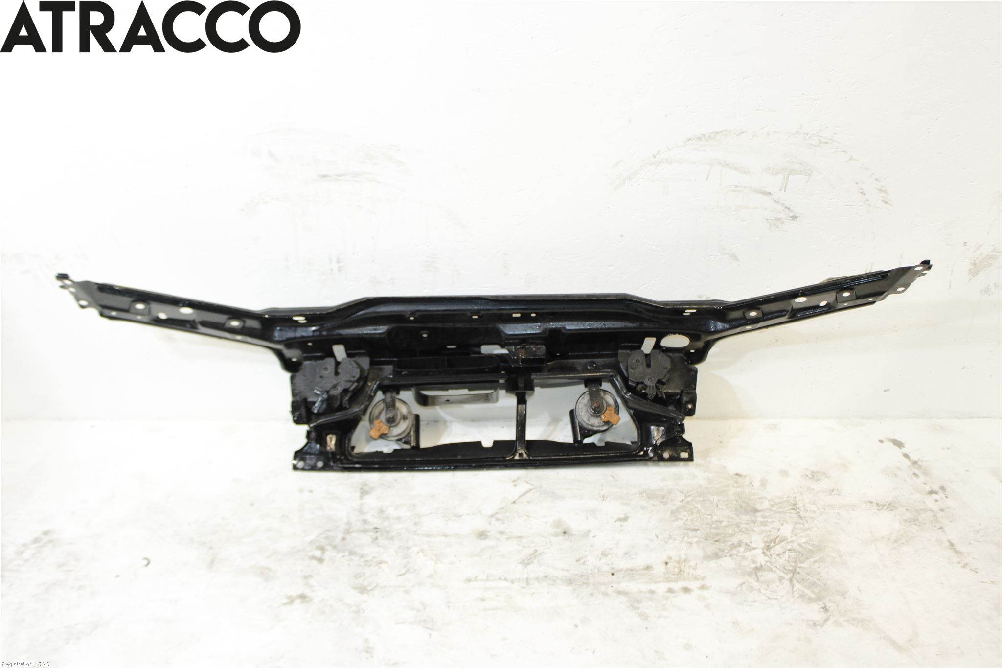 Volvo V70 00-04 Front Huvlåsplåt-Balk