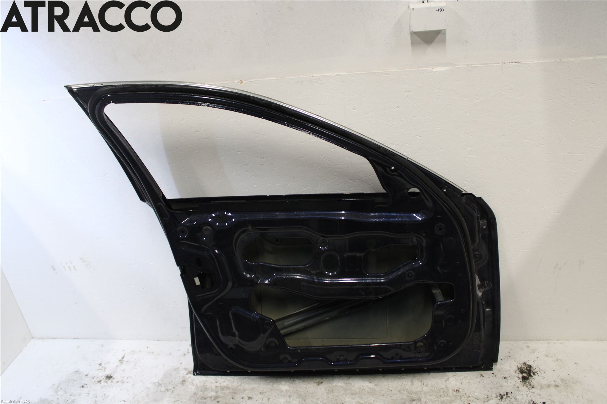 BMW 5 F10/F11/F18 09-17 Dörr Fram Vänster