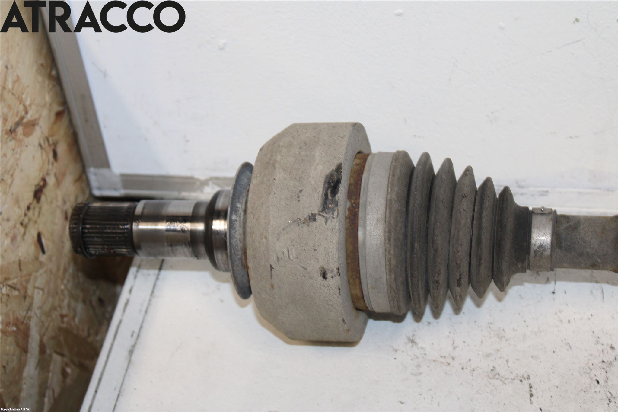 Mercedes-Benz MB R-KLASS (W251) 05-13 Drivaxel Bak Höger