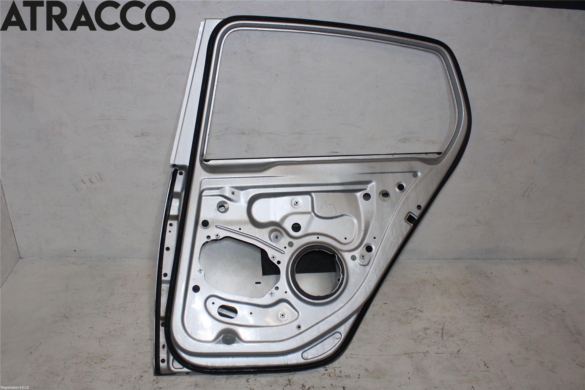 Volkswagen VW GOLF V 04-09 Dörr Bak Höger