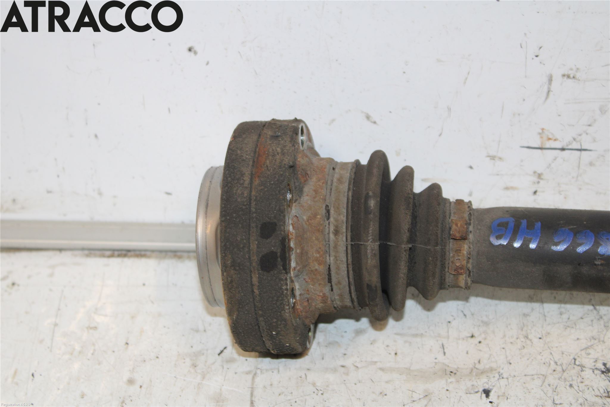 BMW 5 E60/61 Sed/Tou 02-10 Drivaxel Bak Höger