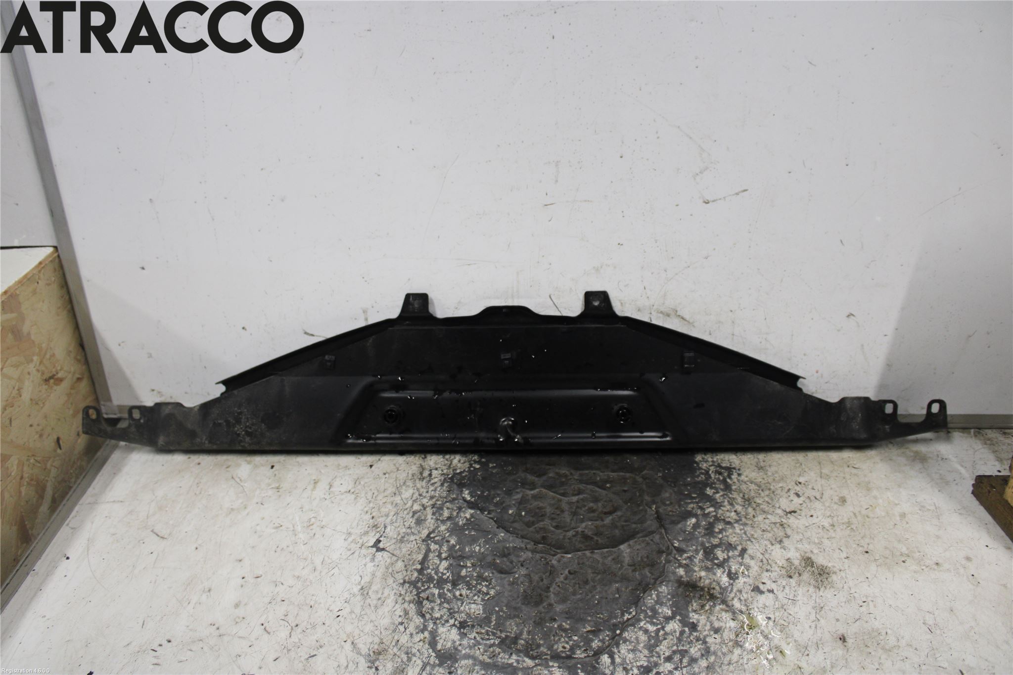 BMW 5 F10/F11/F18 09-17 Frontplåt
