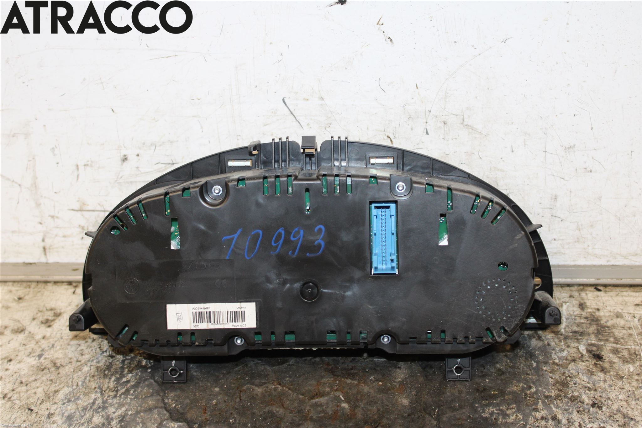 Volkswagen VW PASSAT 11-14 Instrument Komb
