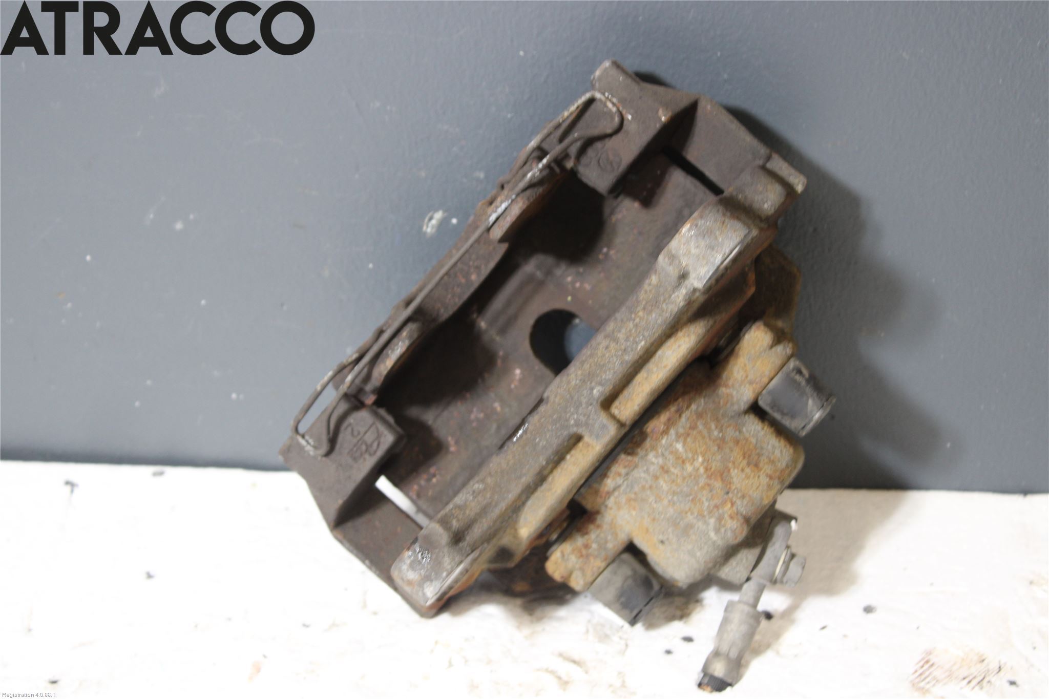 Volkswagen VW PASSAT 11-14 Bromsok Fram Höger