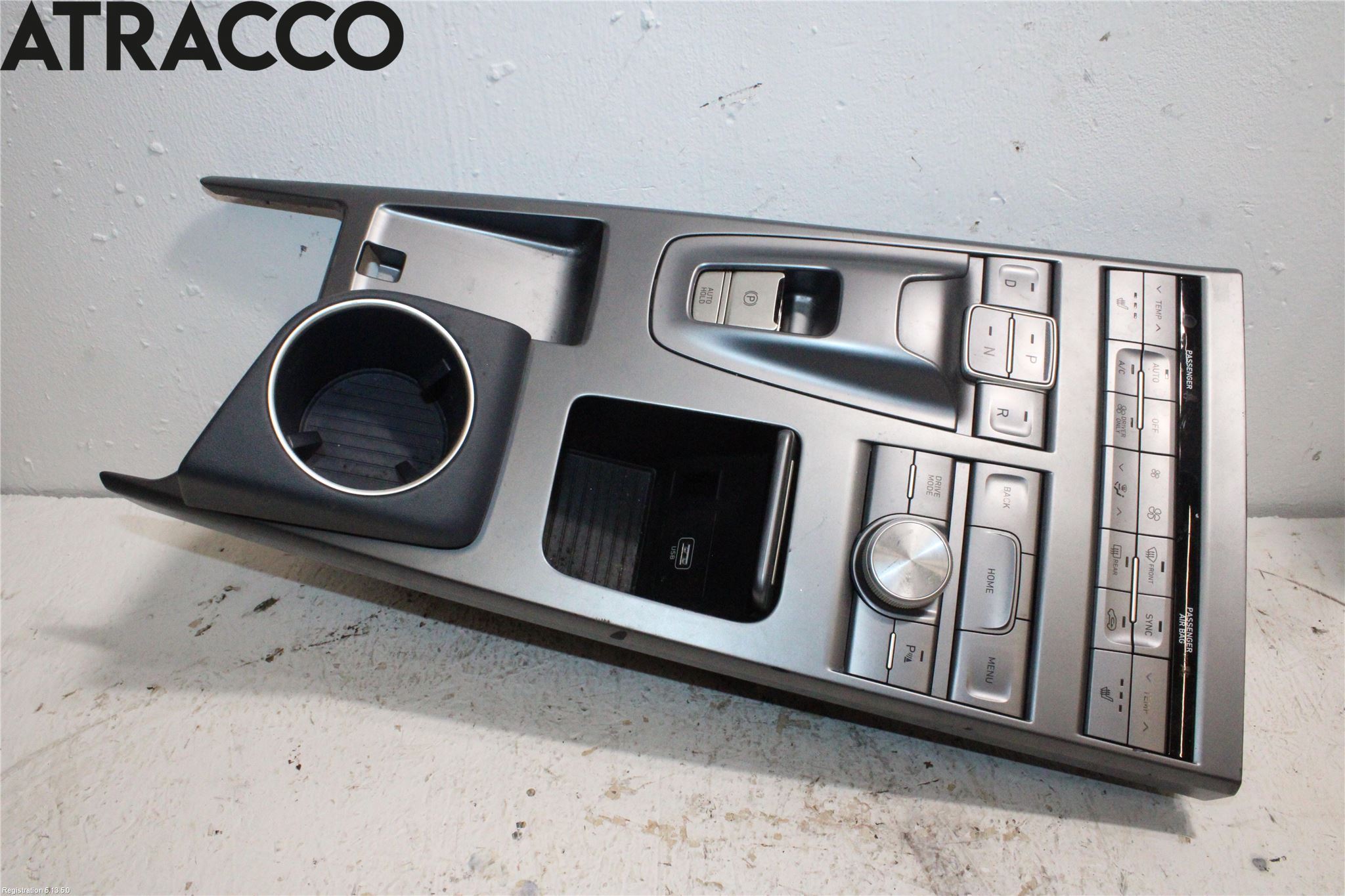 Hyundai NEXO 18->> Instrumentkonsoll Golv