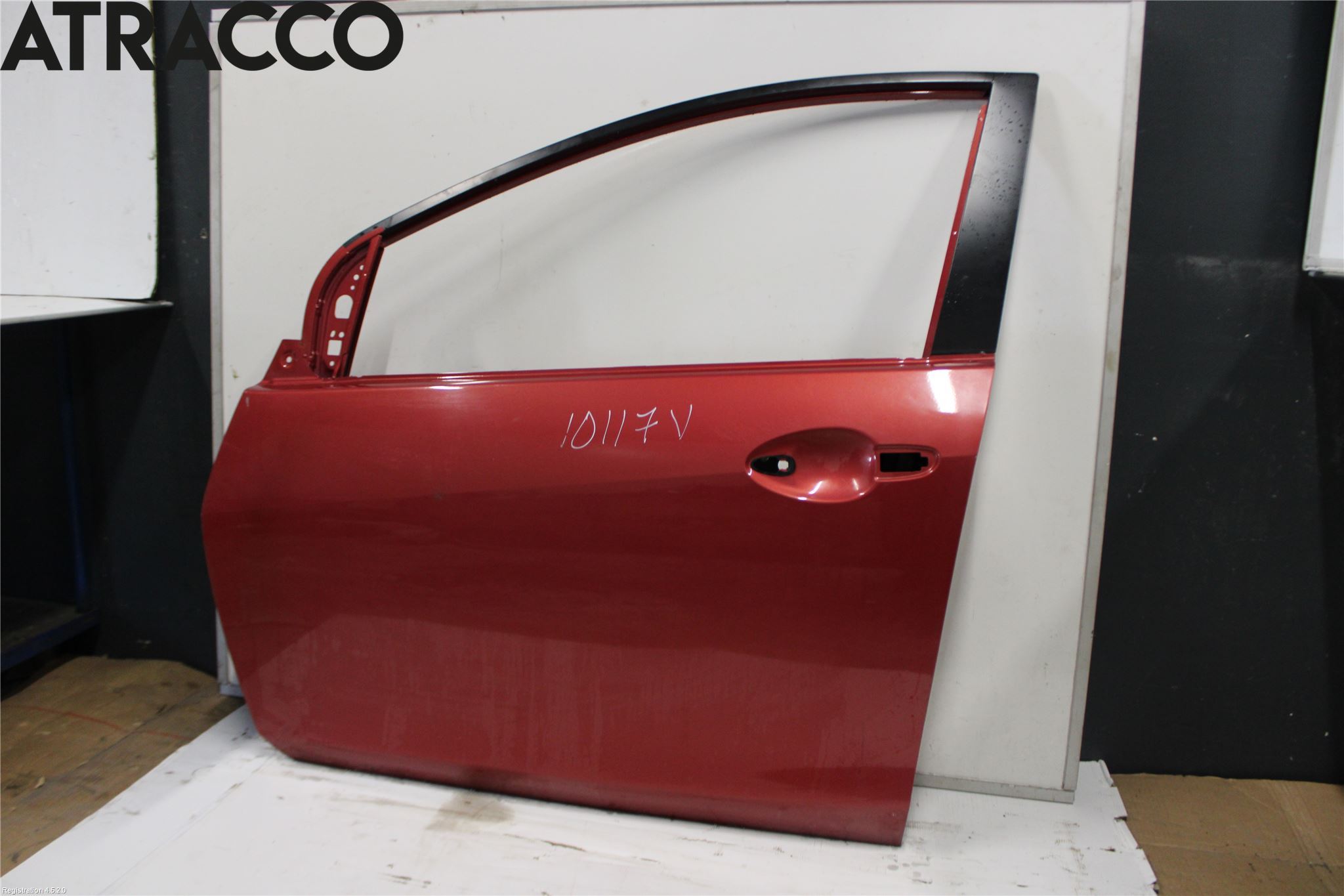 Mazda 2 (DE) 08-15 Dörr Fram Vänster