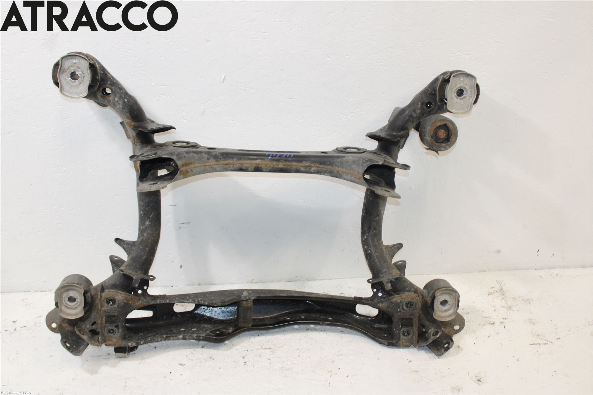 Audi A4/S4 B9 16-19 Bakaxelbalk