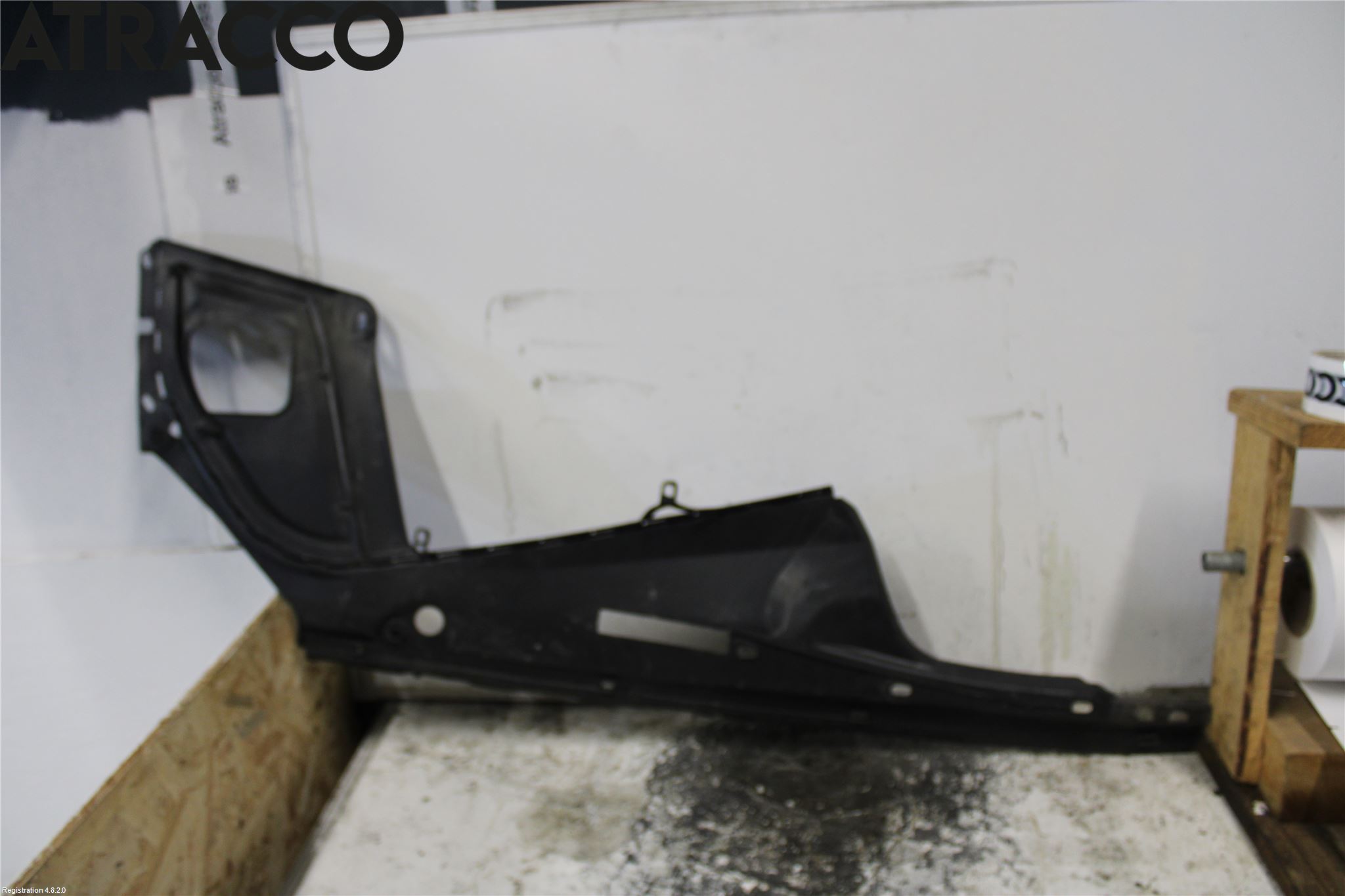 BMW 5 F10/F11/F18 09-17 Täckplast Front