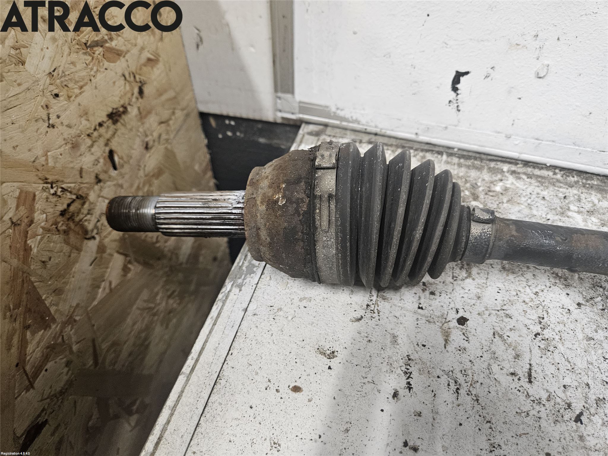 Mazda 2 (DE) 08-15 Drivaxel Fram Höger